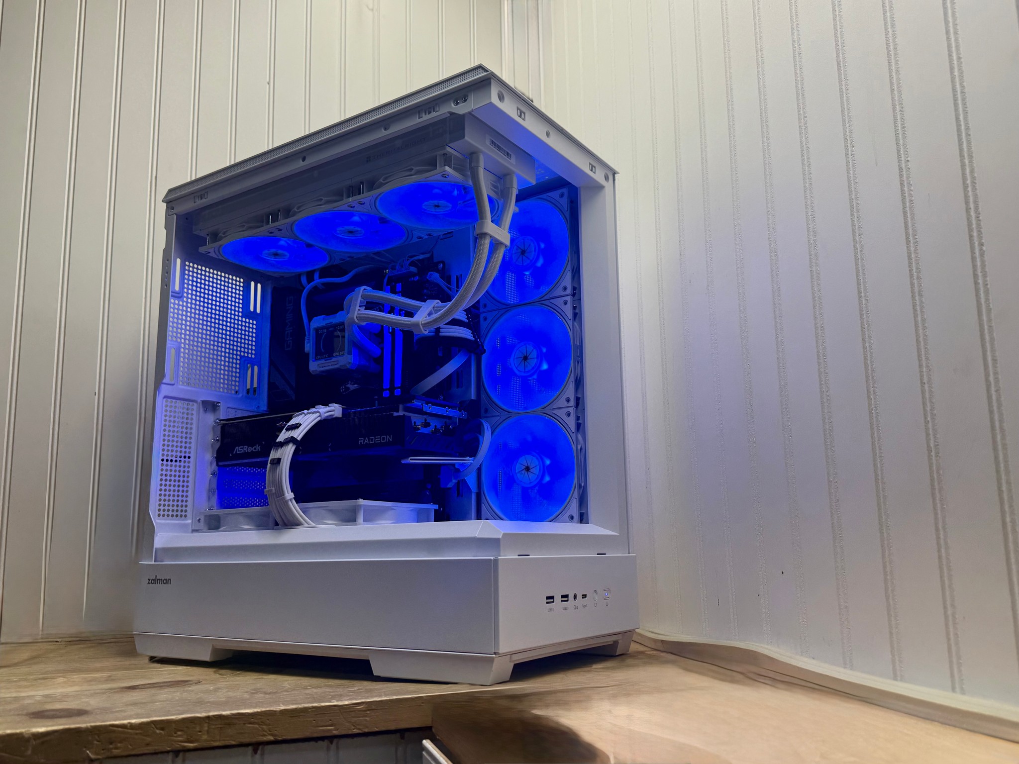 ⚡🔥 THE APEX PREDATOR  V2🔥⚡🧠 Ryzen 7 7800X3D | 🔥 RX 9070 XT 16GB | 🚀 32GB DDR5 | ⚡ 2TB  NVMe