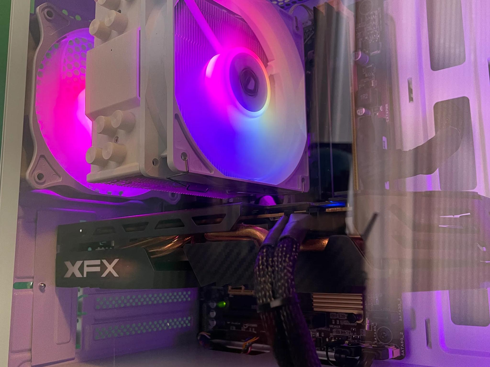 ELITE Glass Gaming PC | Intel i5 / Amd RX580 / 8GB / 600GB Win 10 Pro WiFi