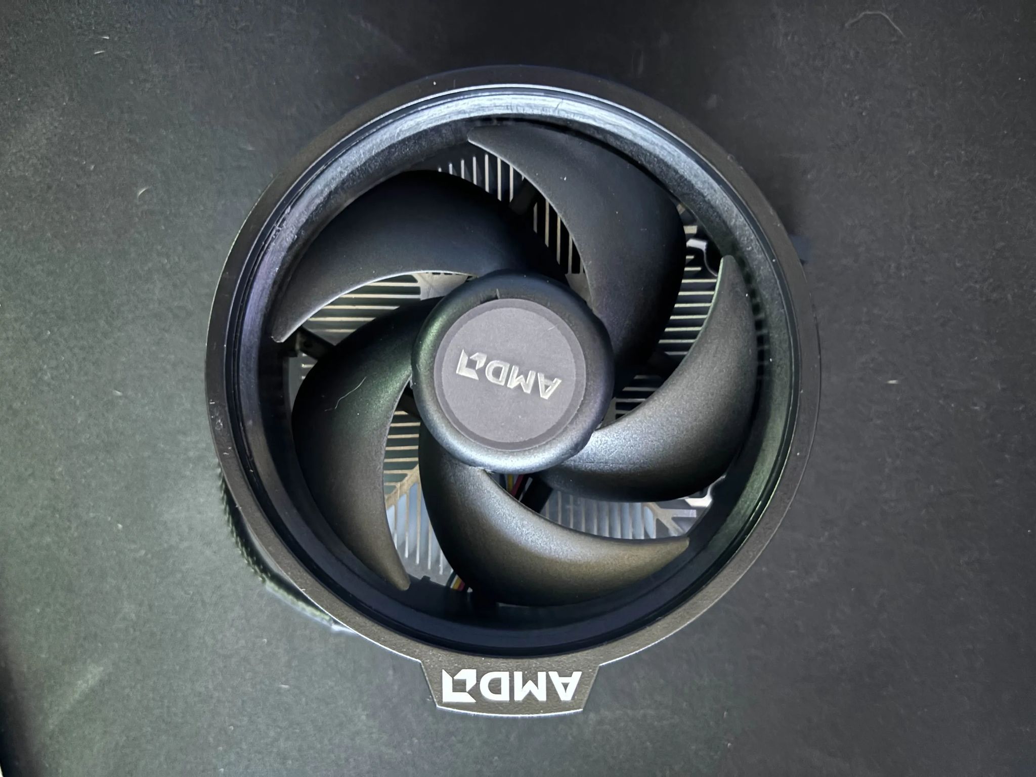AMD Ryzen 5 5600G 3.9 GHz 6-Core Processor With cooler