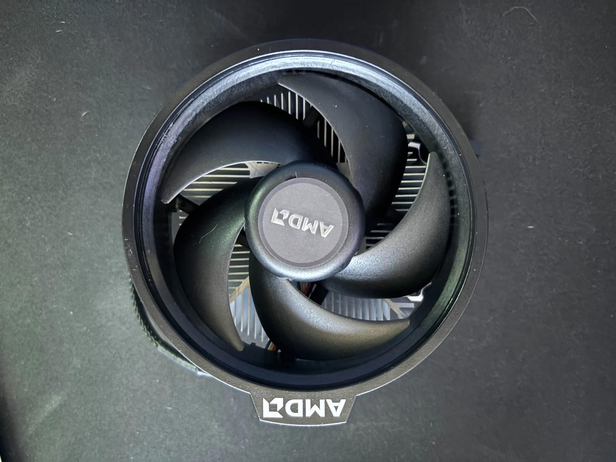 AMD Ryzen 5 5600G 3.9 GHz 6-Core Processor With cooler