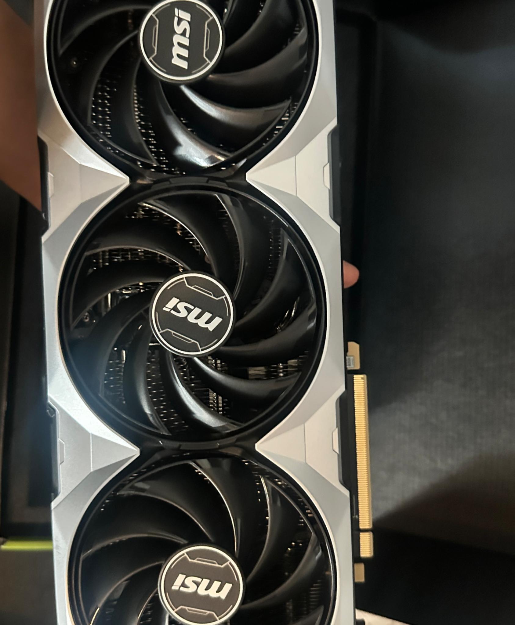 4080 super msi Venus x3