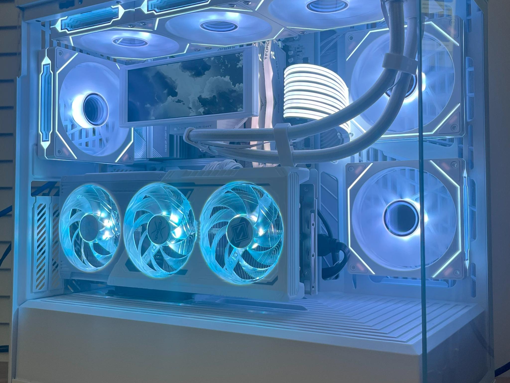 🗲⚪White RGB Gaming PC | Ryzen 9 7900x3D | RX 9070 XT | 32GB DDR5⚪🗲