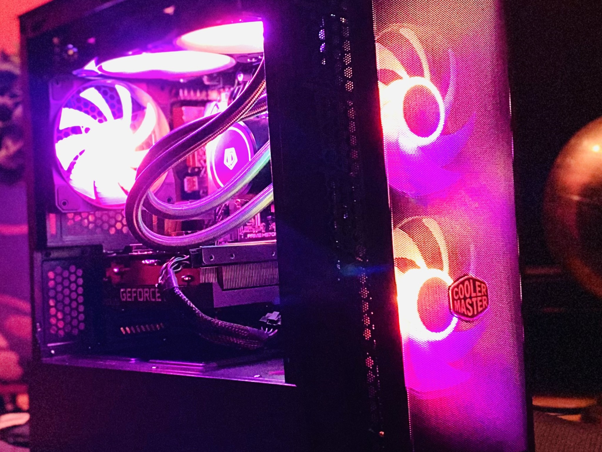 “Dark Comet” Intel 10105F (Comet ☄️ Lake)| RTX 3050| 16GB TFoRce RGB DDR4| NVMe/SSD=1TB | Windows 11