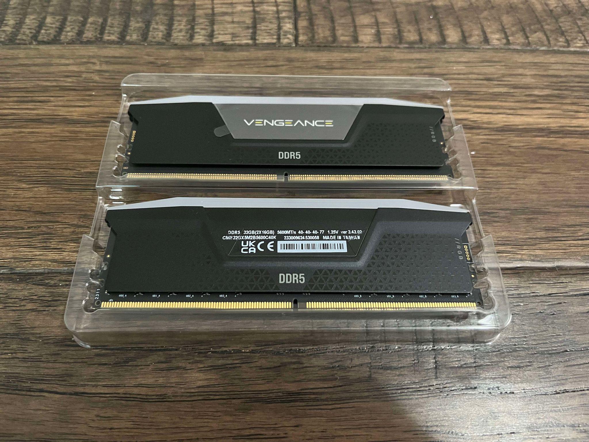 32GB (2x16GB) Corsair Vengeance RGB 5600 CL40 DDR5 RAM