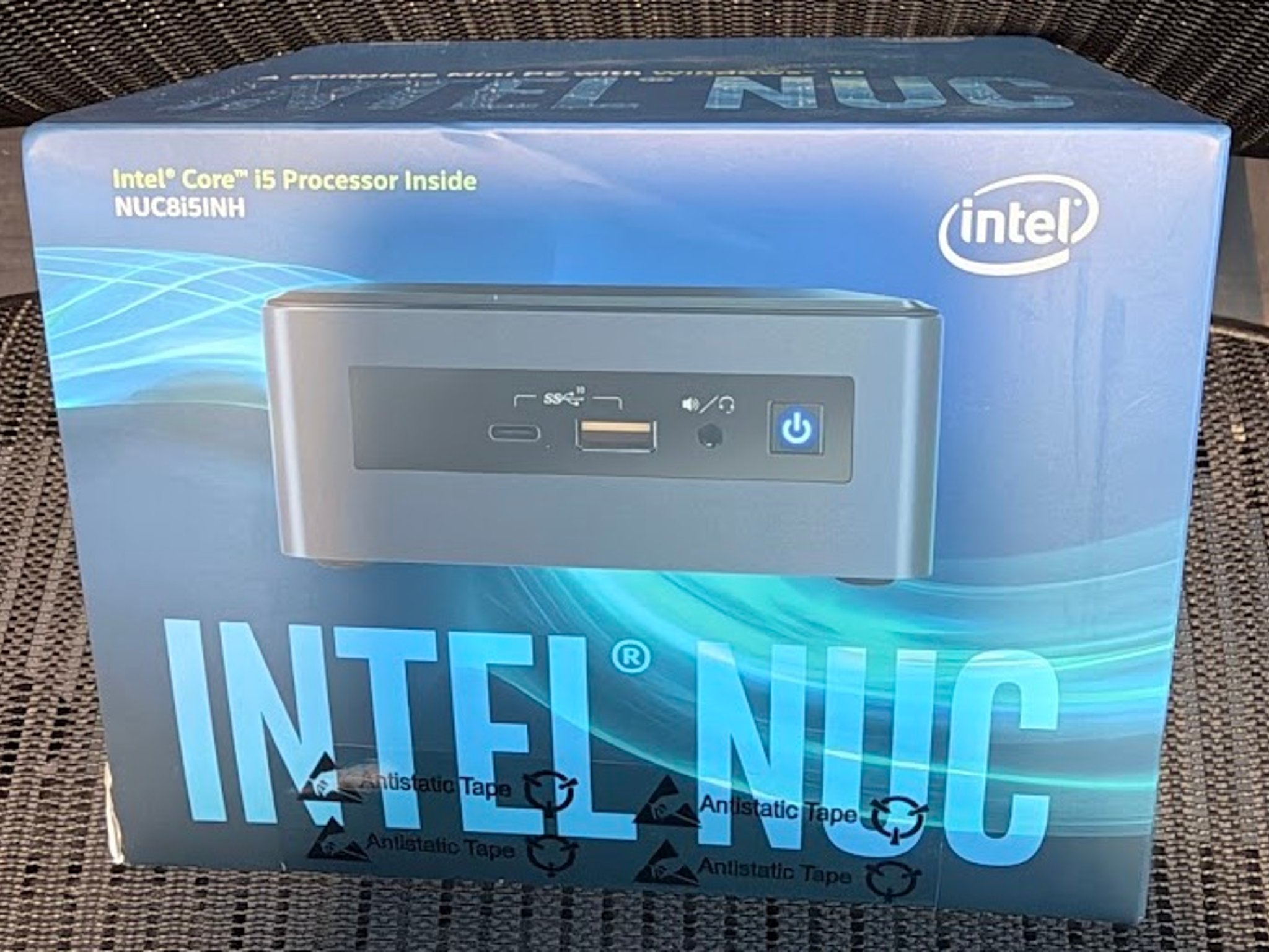 INTEL NUC 8 Mainstream-G Mini PC (NUC8i5INH)