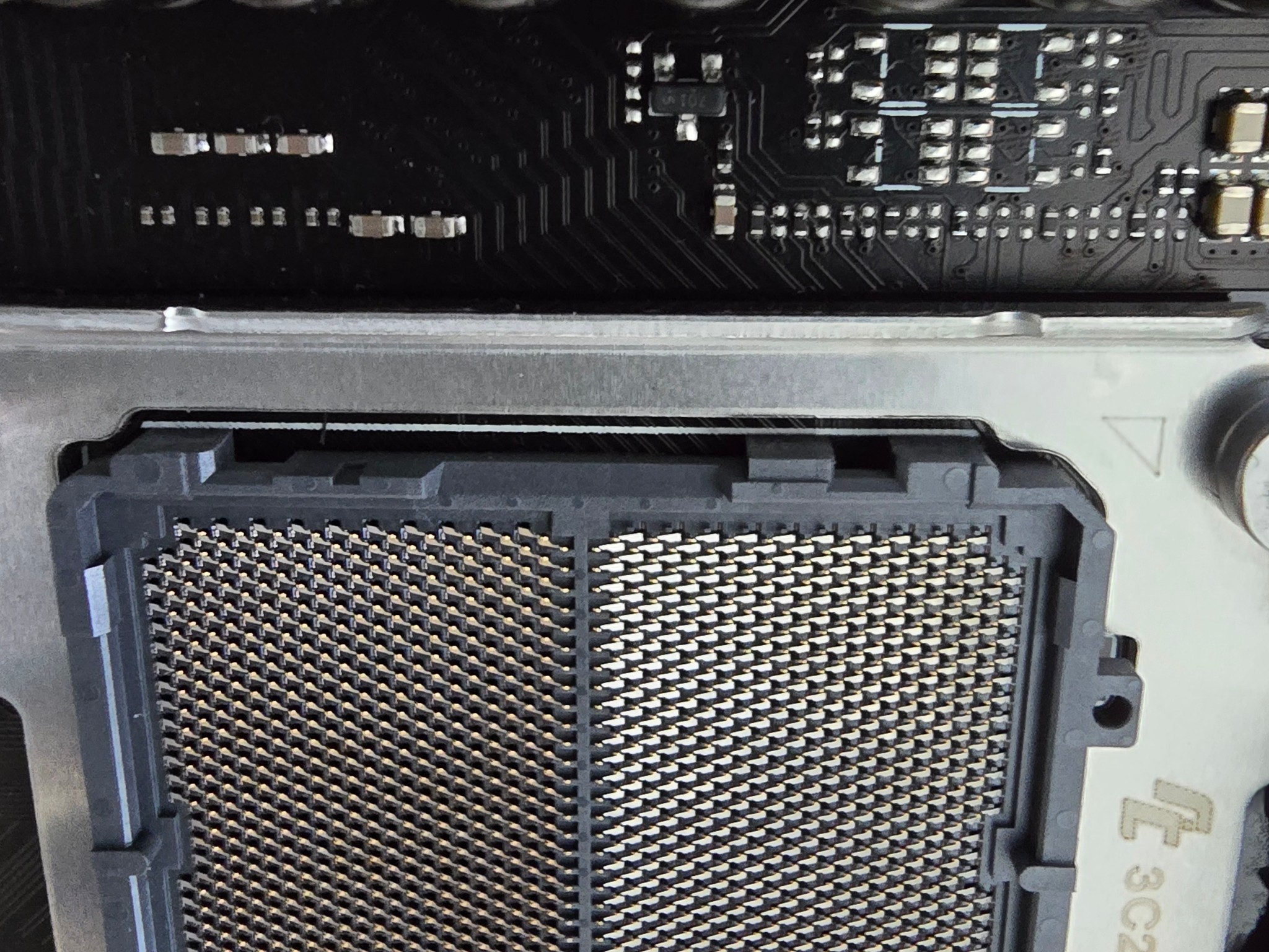 ASUS X670E Prime Motherboard, 1TB Samsung 970 NVME, 4 Lian Li 140mm Uni Fans