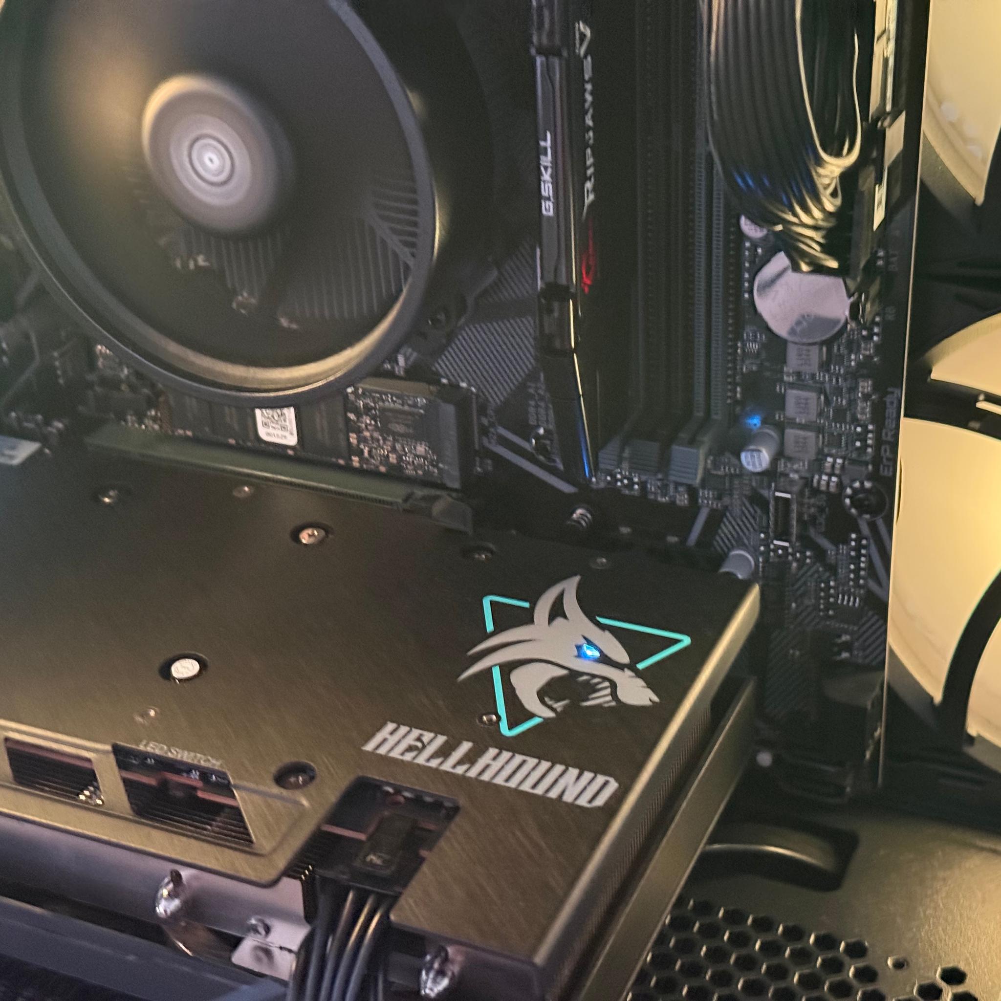 Ryzen 5 5500 | RX 6600 | 16GB DDR4 | 512GB NVMe