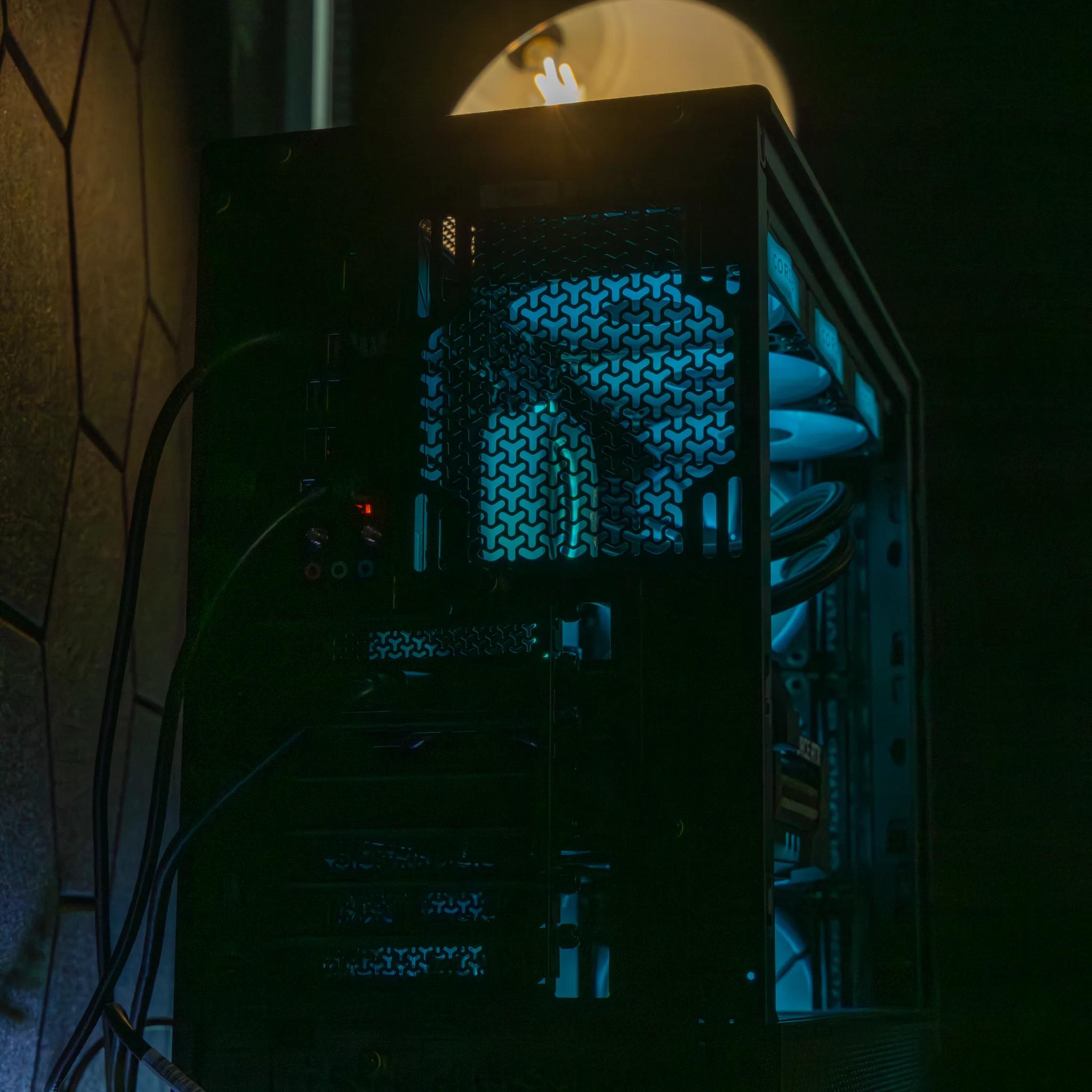 🌎 Aquaterra 🌎 RTX 5090 / AMD R7 9800X3D / 2TB NVME / 32GB DDR5 RAM / 360 AIO / Windows 11 Pro