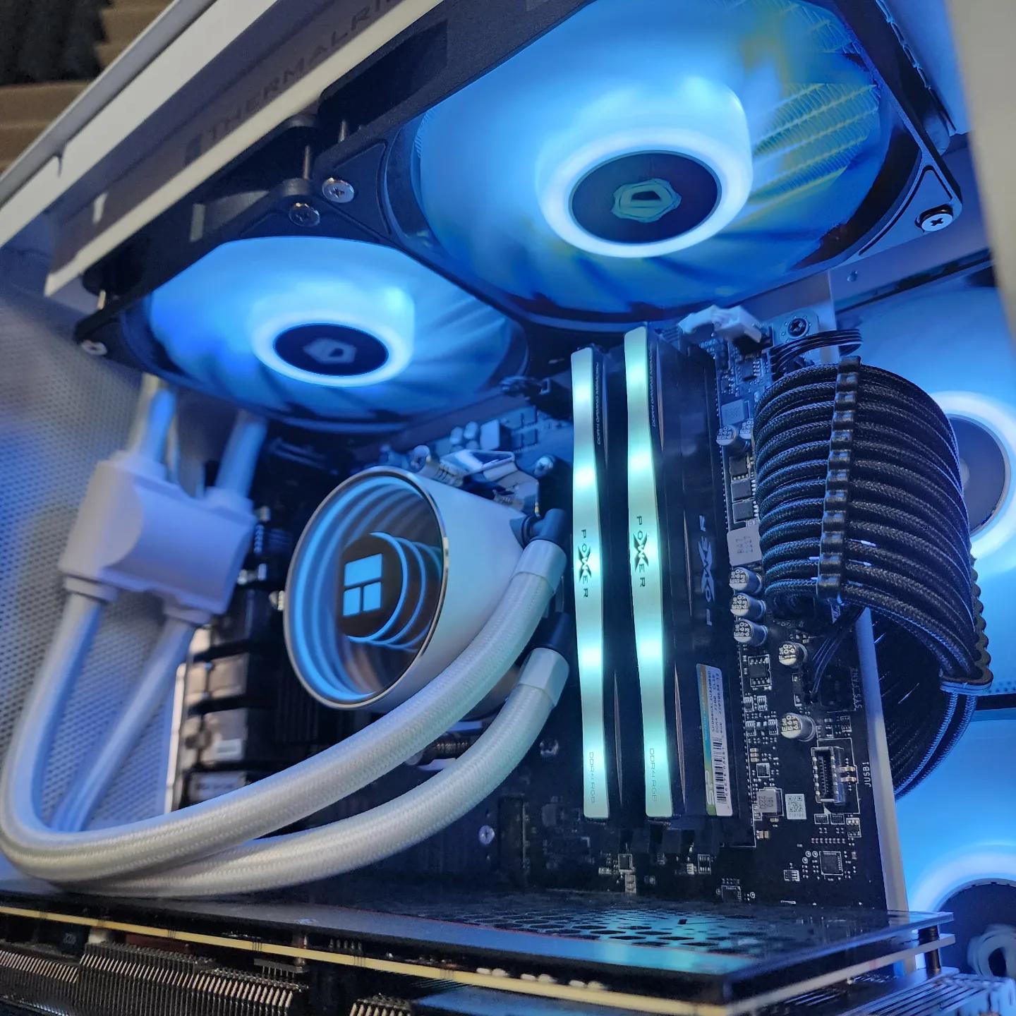 💙🤍💙EVGA RTX 3070 XC3 // AMD Ryzen 7 5700G // Zenith RGB 16GB 3200MHz // MSI M371 1TB NVMe SSD