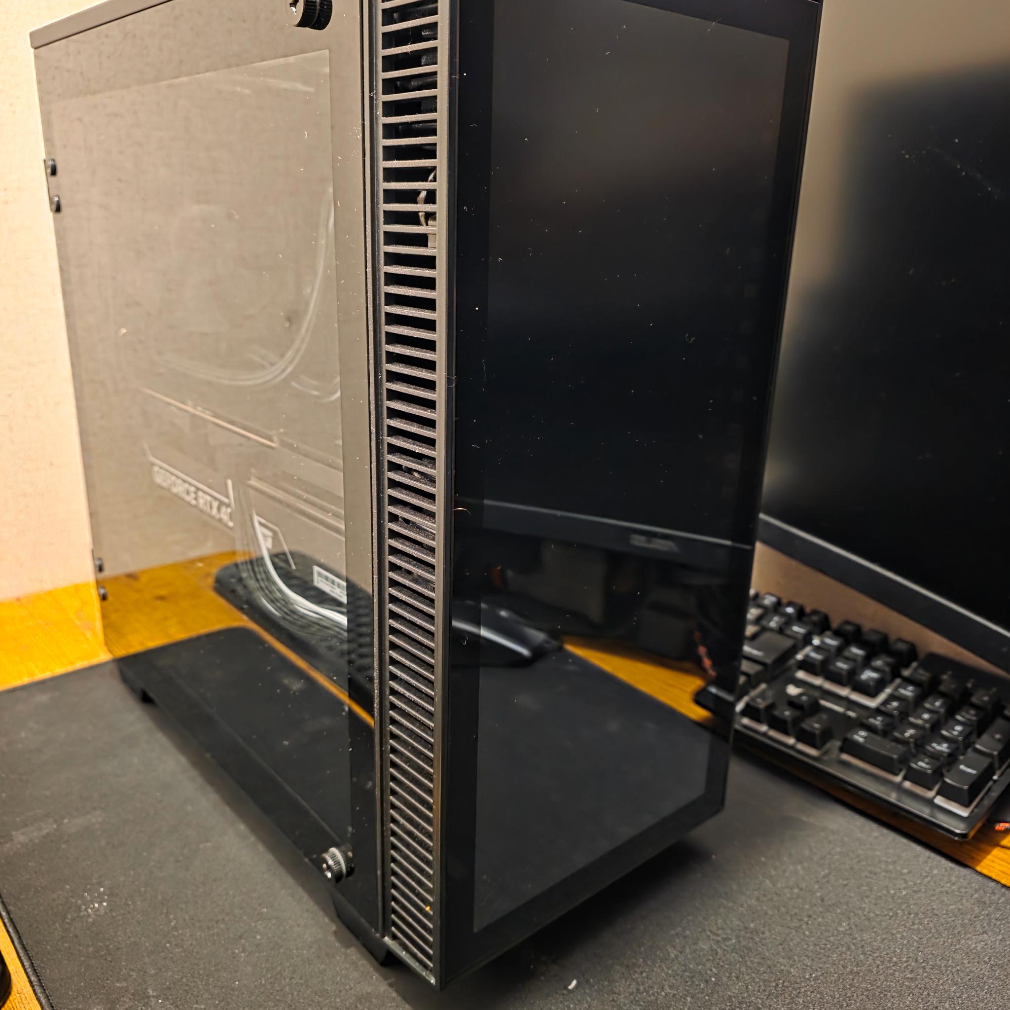 NVIDIA GeForce RTX 4080s, i7-13700KF Liquid Cooled mATX (Perfect Condition)