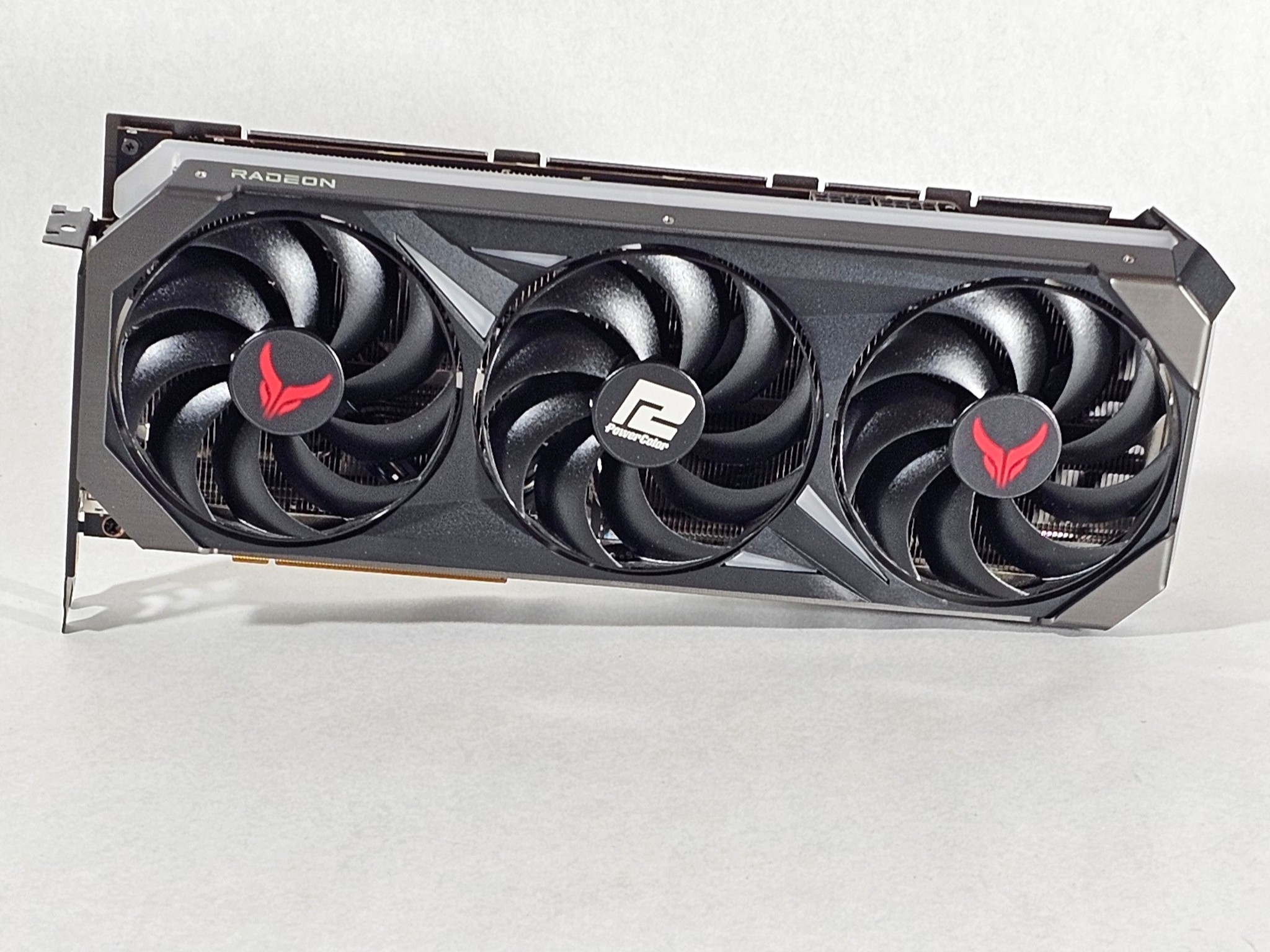 RX 7800 XT PowerColor Hellhound 16GB