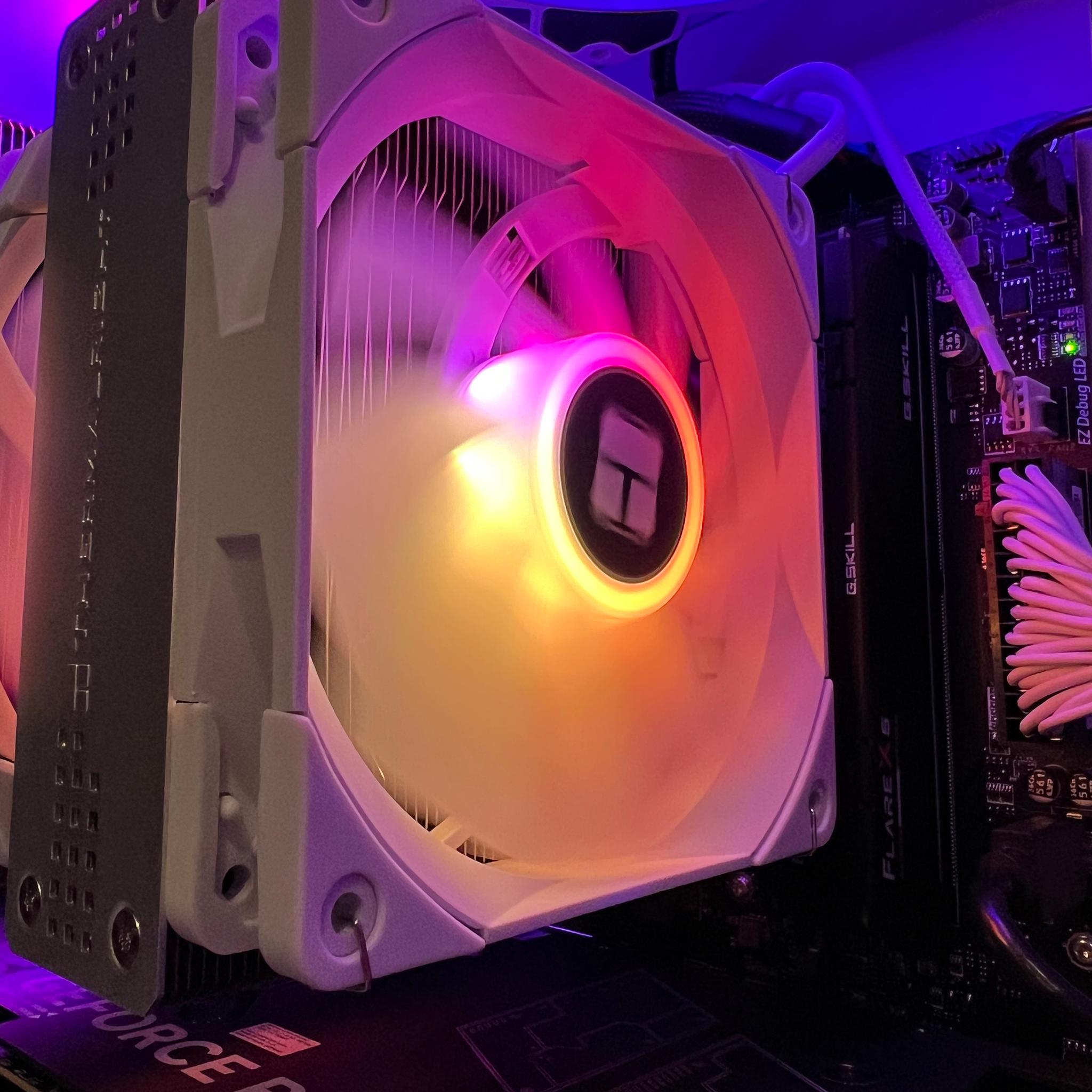 "The Star Stealer" / Ryzen 7 7800x3d, TUF RTX 4080 OC, 5Tb, 32gb ddr5 gaming pc with evga keyboard