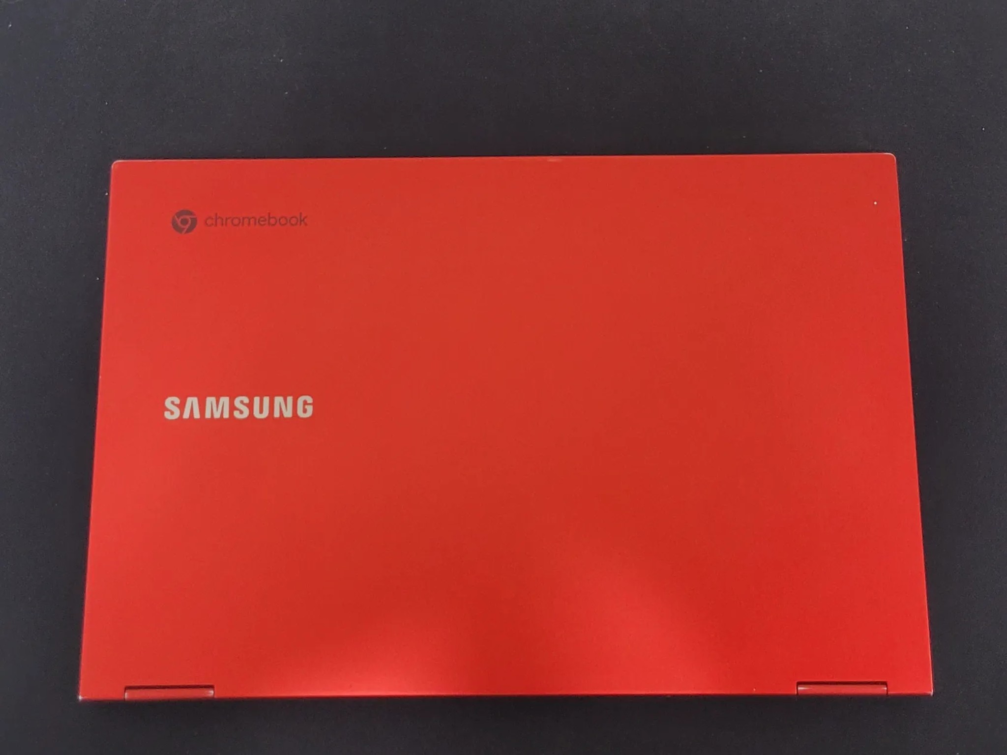 Samsung Galaxy 13.3" 4K Touch-Screen Chromebook Intel Core i5 8GB RAM 256GB SSD Fiesta Red