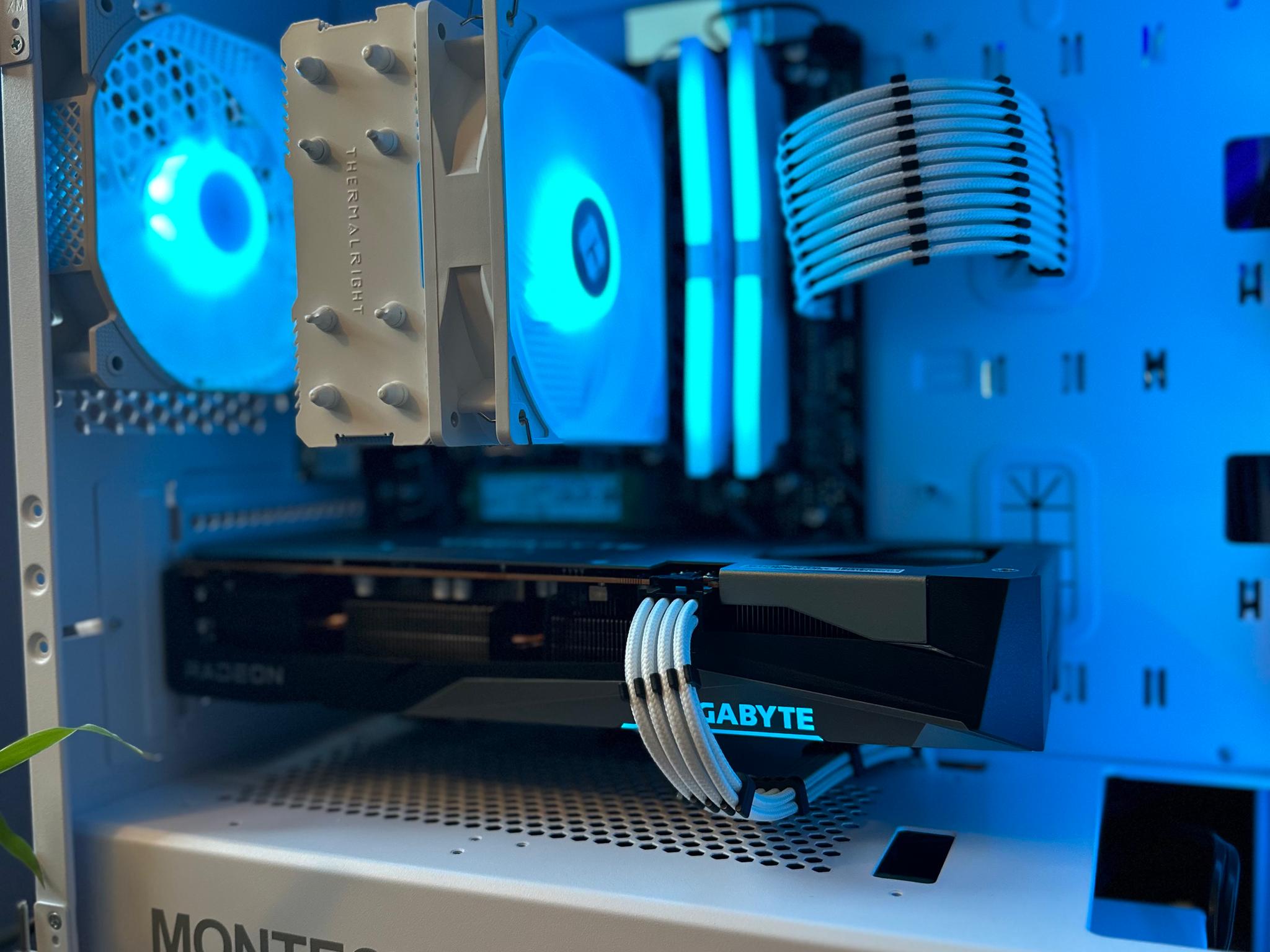 ❄️1080 Crusher❄️ Ryzen 5 3600 | RX 7600 | 16GB 3200Mhz DDR4 | 512GB SSD | 2TB HDD
