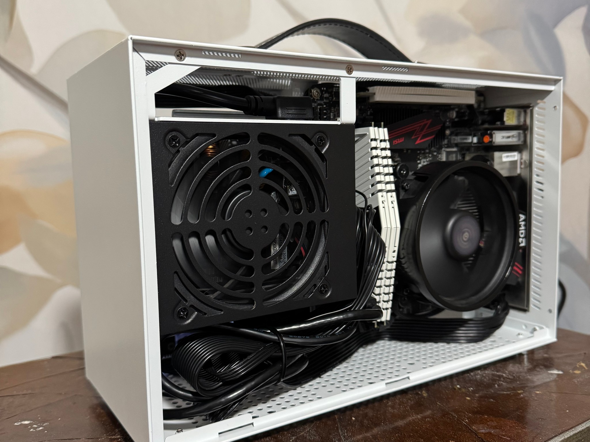 🚀 Console Killer SFF PC! 🕹️ | 2060 Super • Ryzen 7 • 16GB RAM • 1TB SSD