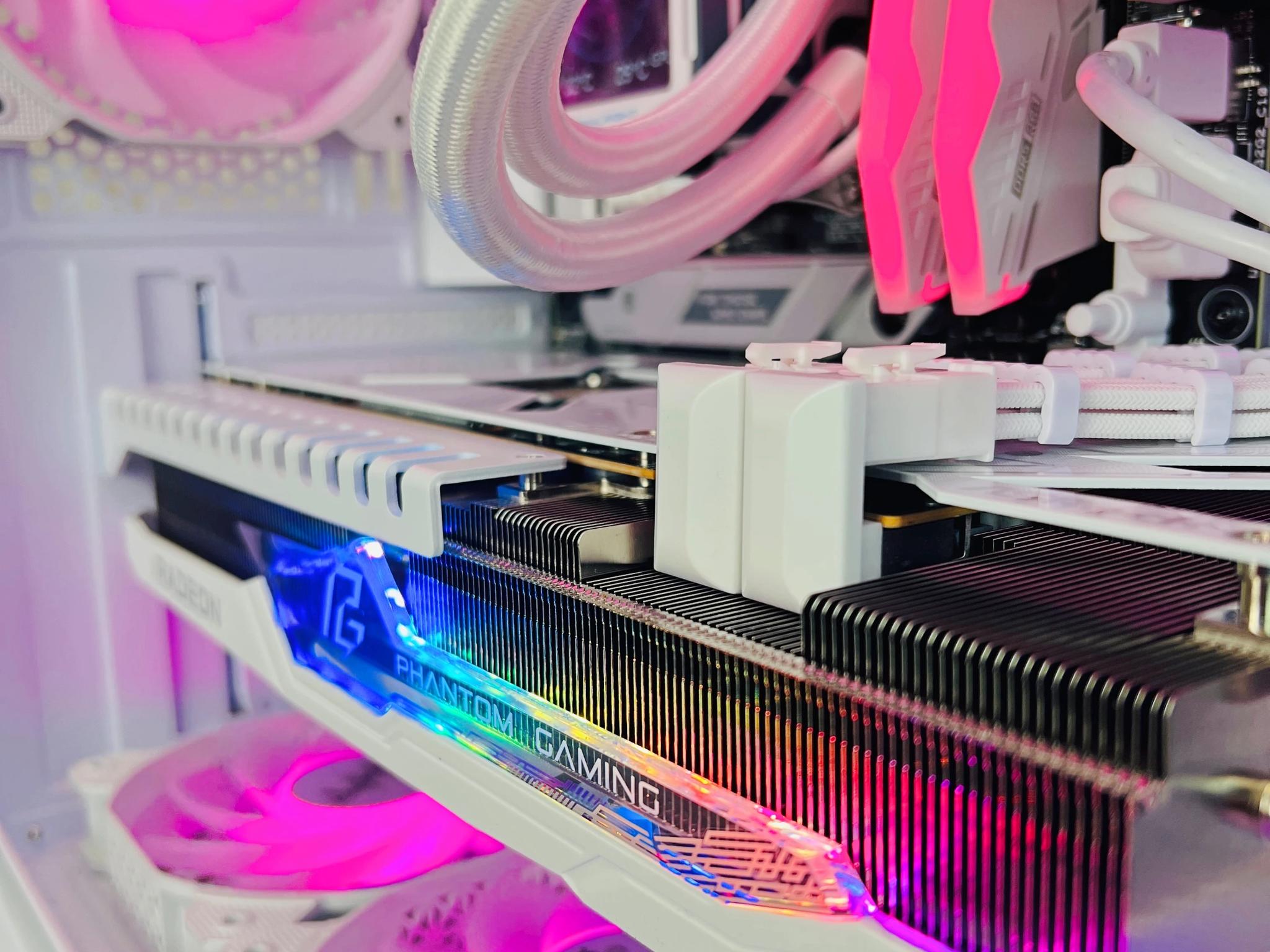 👻 Phantom 👻 Ryzen 7 7800X3D RX 7900 XT 20GB 32GB DDR5 2TB M.2 Win 11Pro Gaming PC 🤯