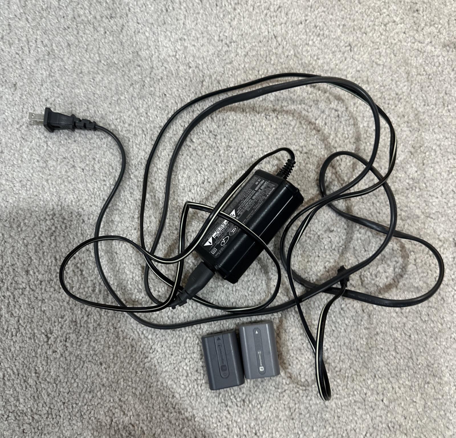 Sony Handycam Camcorder DCR-DVD105 Mini DVD