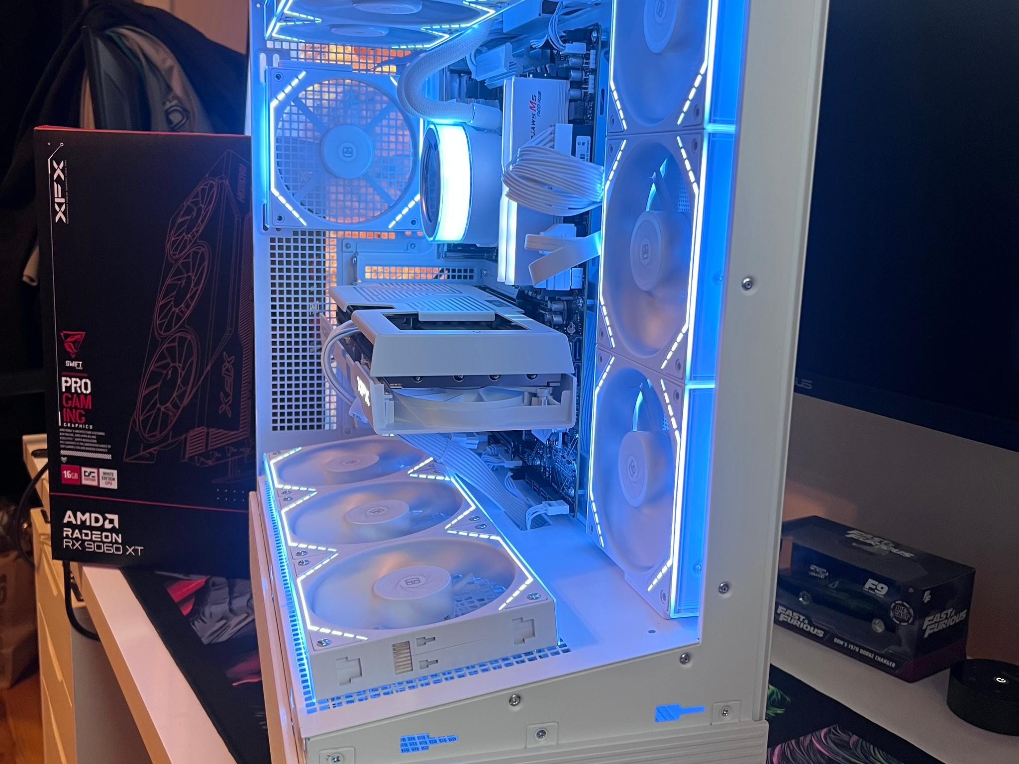 SALE! Glacier 🧊 | RYZEN 5 7600X | RX 9060XT 16GB | 32GB DDR5 | 2TB NVMe | 700W PSU |
