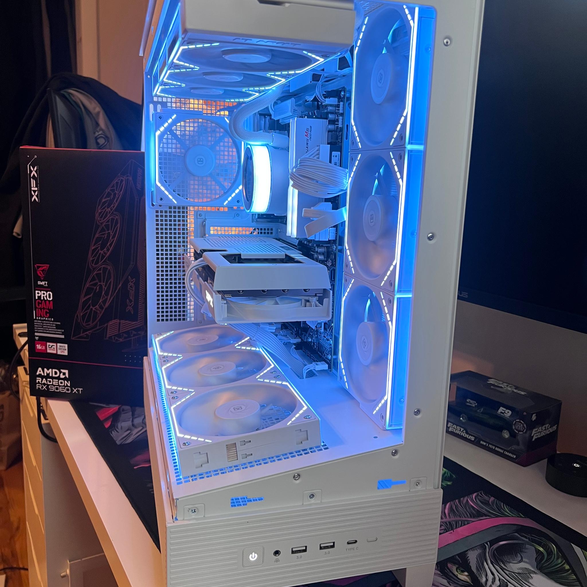 SALE! Glacier 🧊 | RYZEN 5 7600X | RX 9060XT 16GB | 32GB DDR5 | 2TB NVMe | 700W PSU |