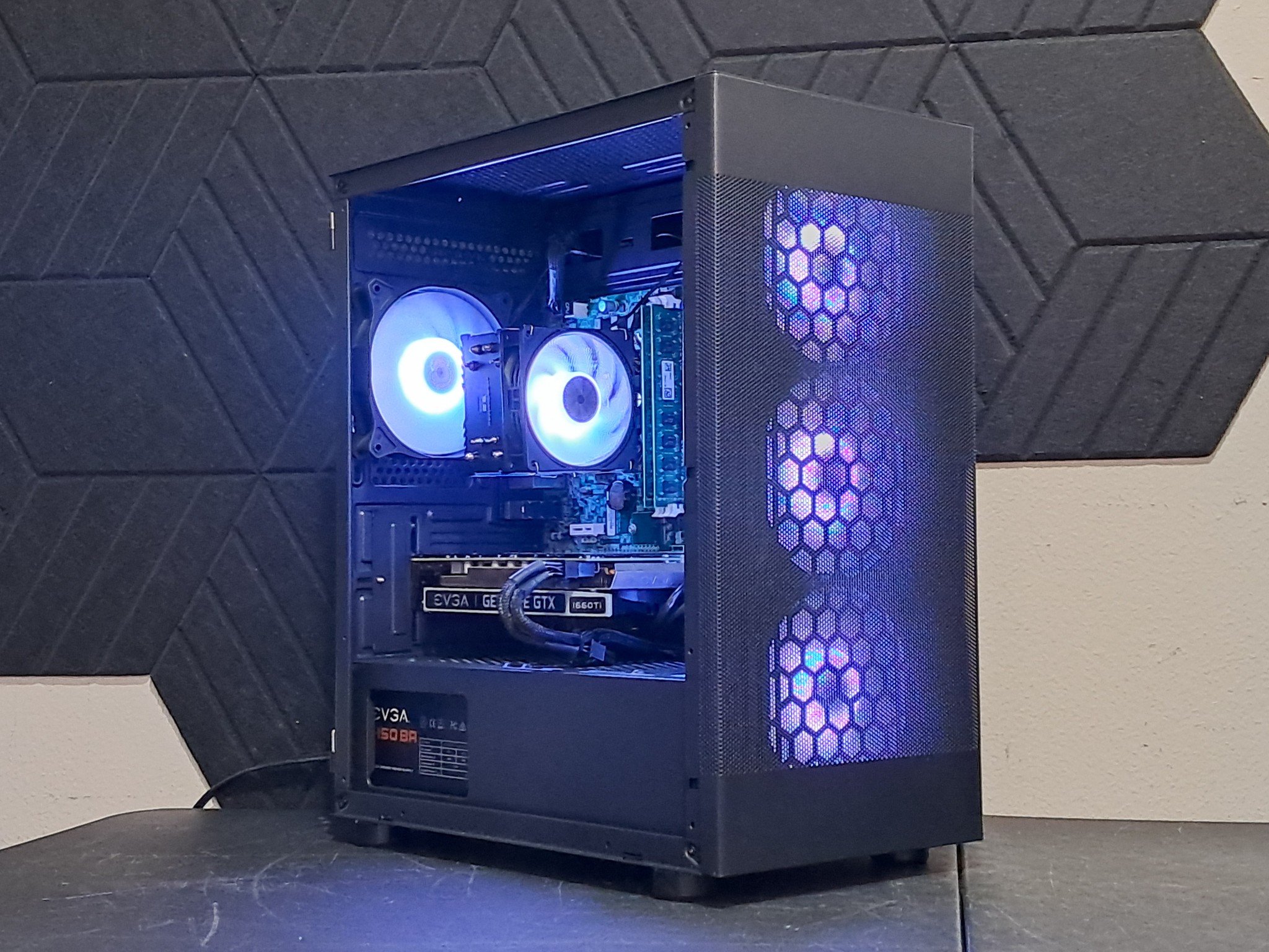 🟢Value 1080p Gamer!🟢i7-6700 | GTX 1660 Ti | 1TB SSD | Full W11 Support | WiFi!