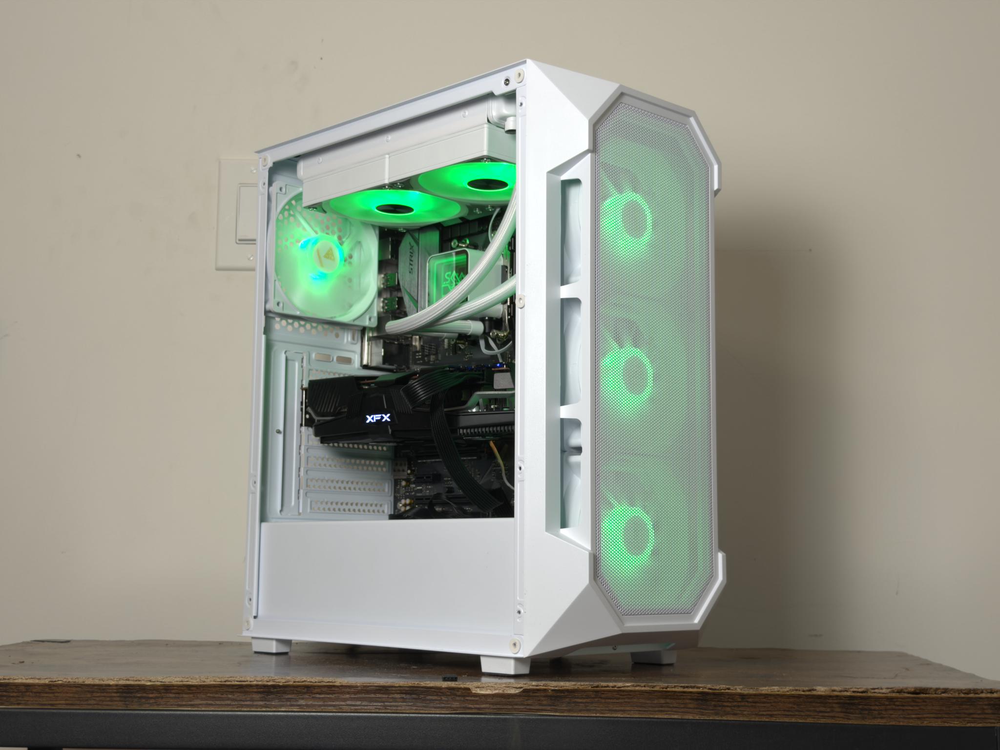 ⚪️  Custom Ryzen 7 Gaming PC ⚪️ RX 5700 XT, 16gb RAM, 500gb SSD