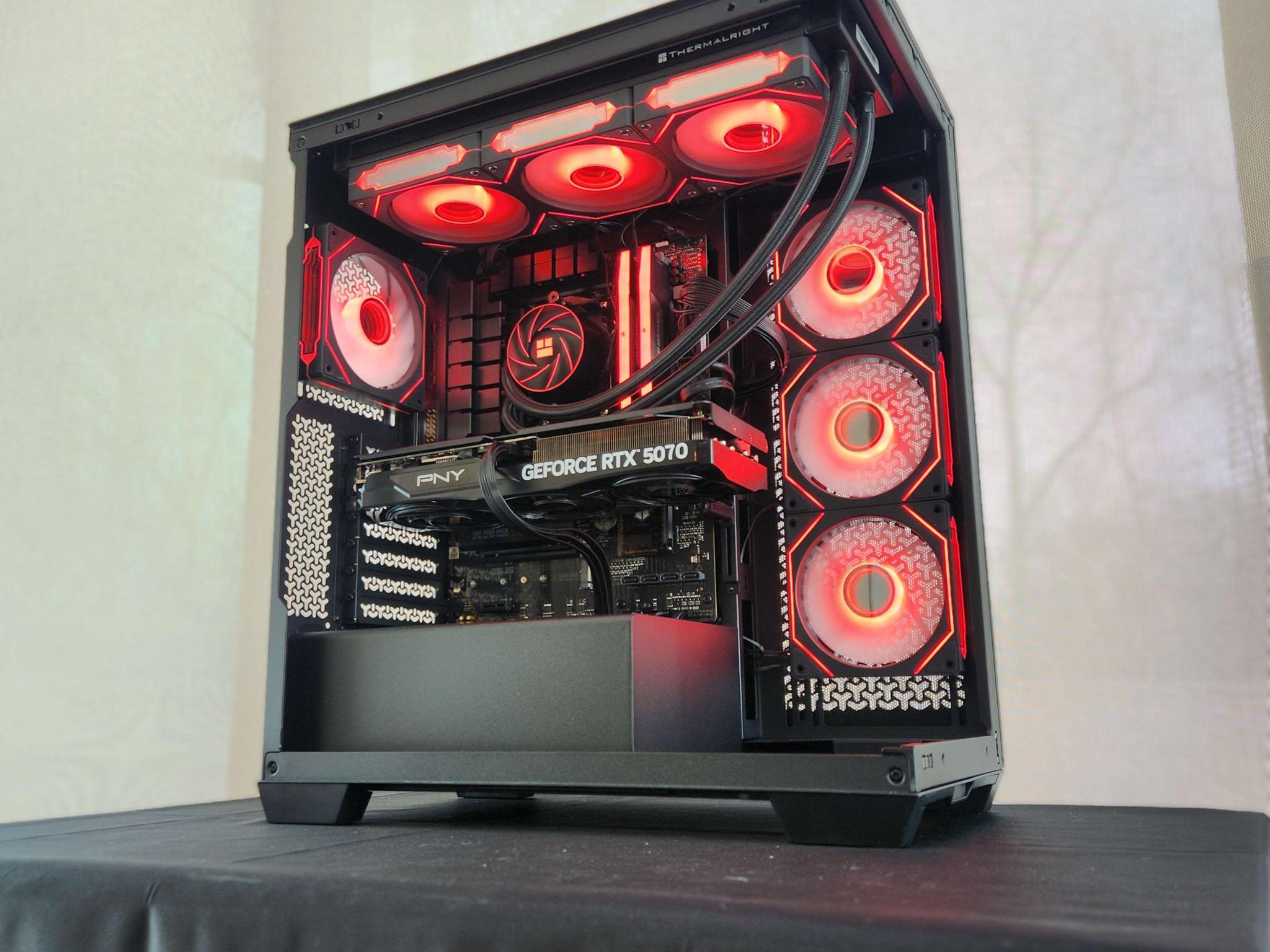 🍀RTX 5070 | Ryzen 7 7700X | 32GB DDR5 | 2TB NVMe | WiFi | Windows 11