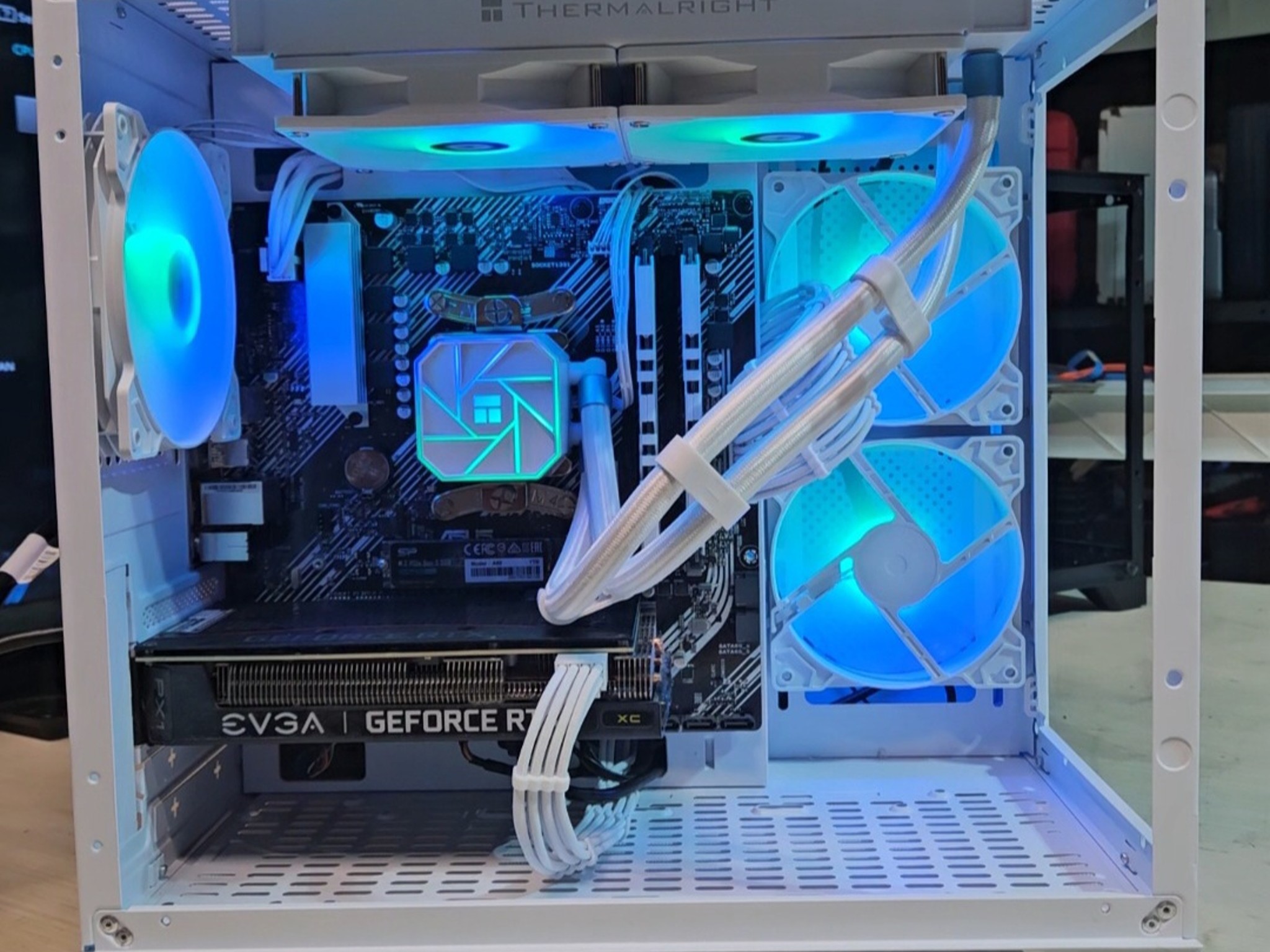 "Whiteout" Watercooled RTX 3060Ti / R5 5500 Gaming PC!