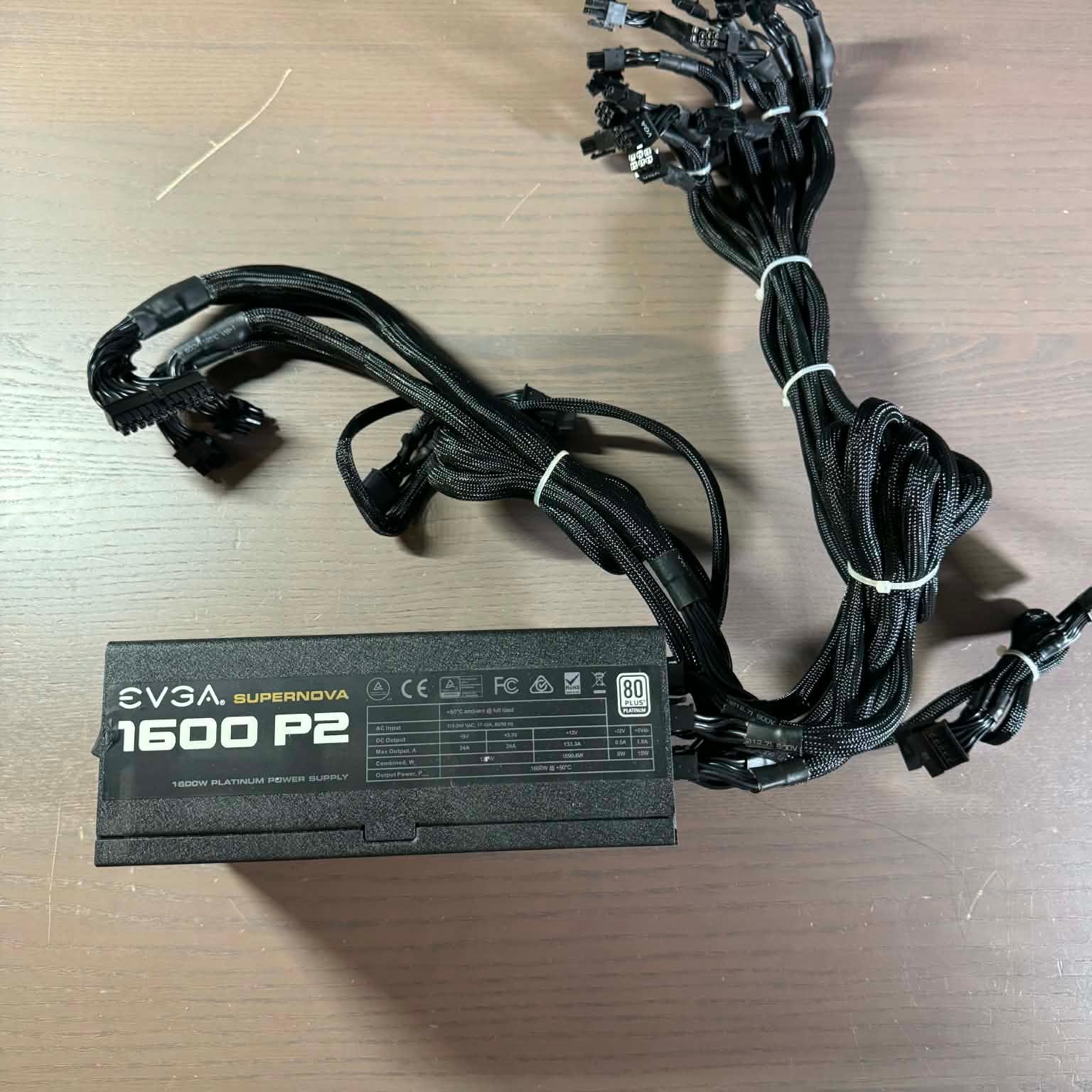 EVGA SuperNOVA 1600 P2 - Image 1