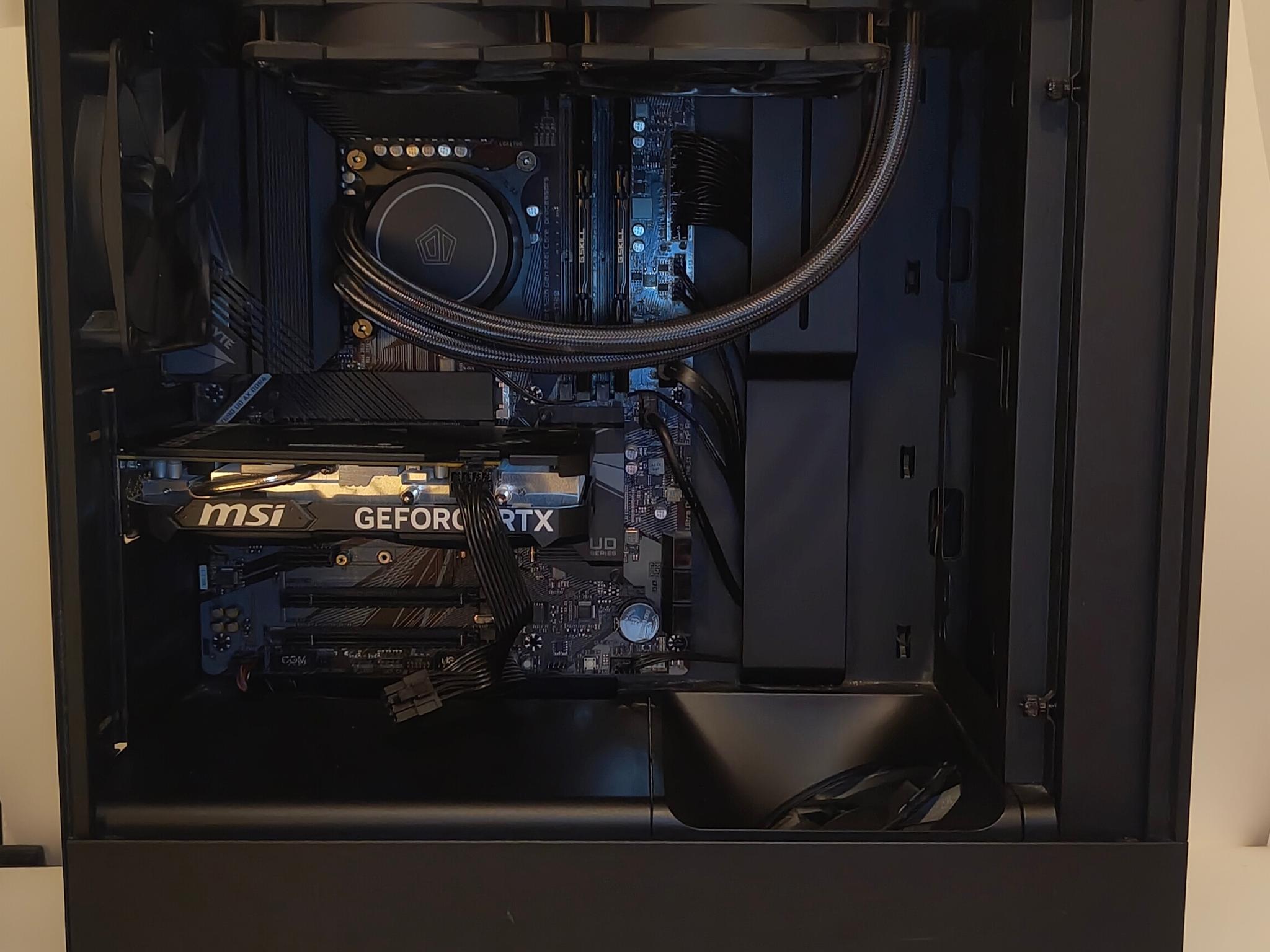 RTX 4060 + i5 12600k Gaming PC