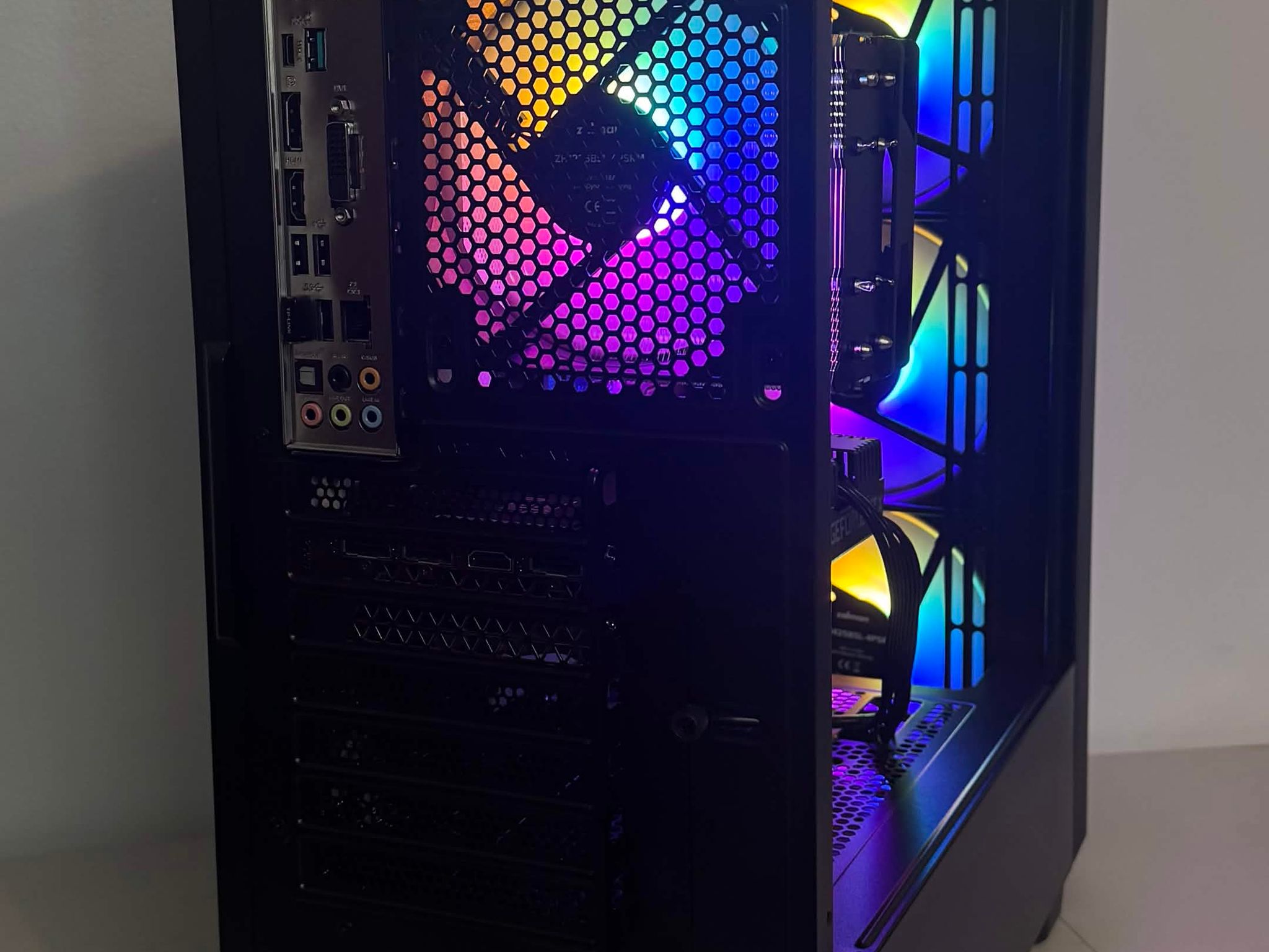 NVIDIA GeForce GTX 1660 Ti Custom Gaming PC - Core i5-9400F, 32GB RAM, 1TB SSD