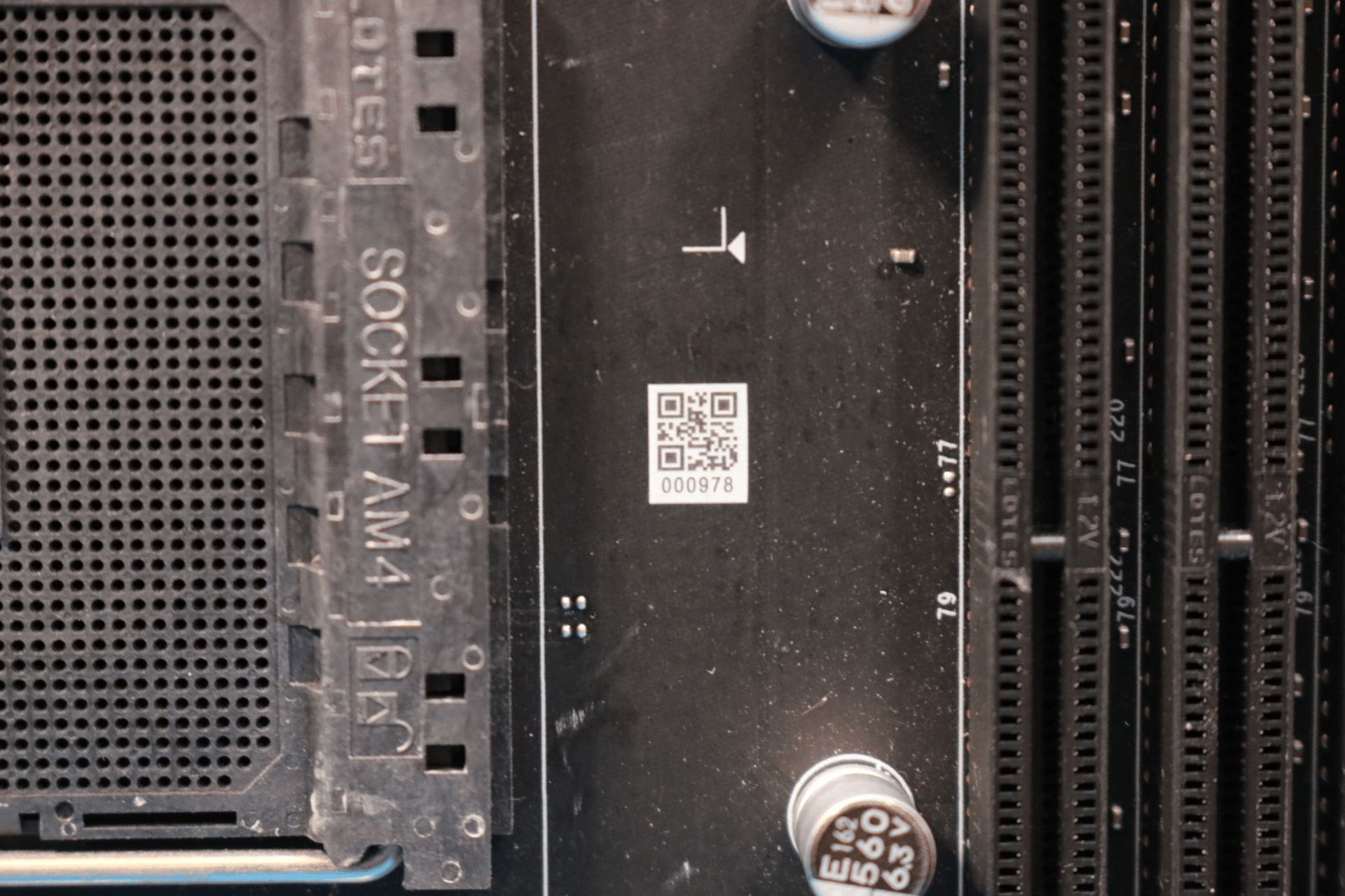 *DAMAGED* MSI MPG X570S Edge Max WIFI AMD Socket AM4 DDR4 ATX Desktop Motherboard