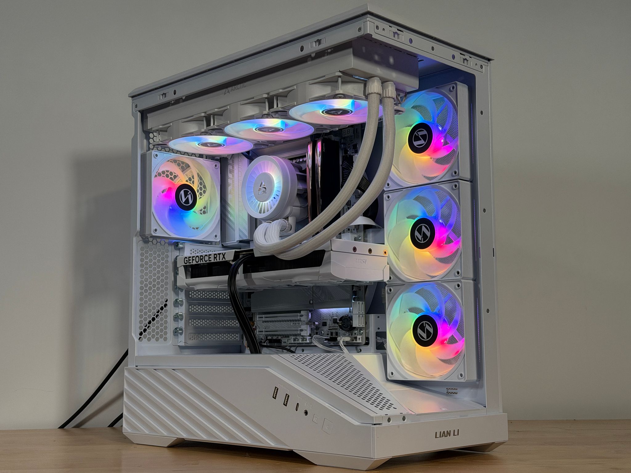 GeForce RTX 5080 Core Ultra 7 270K Plus Gaming and Streaming PC
