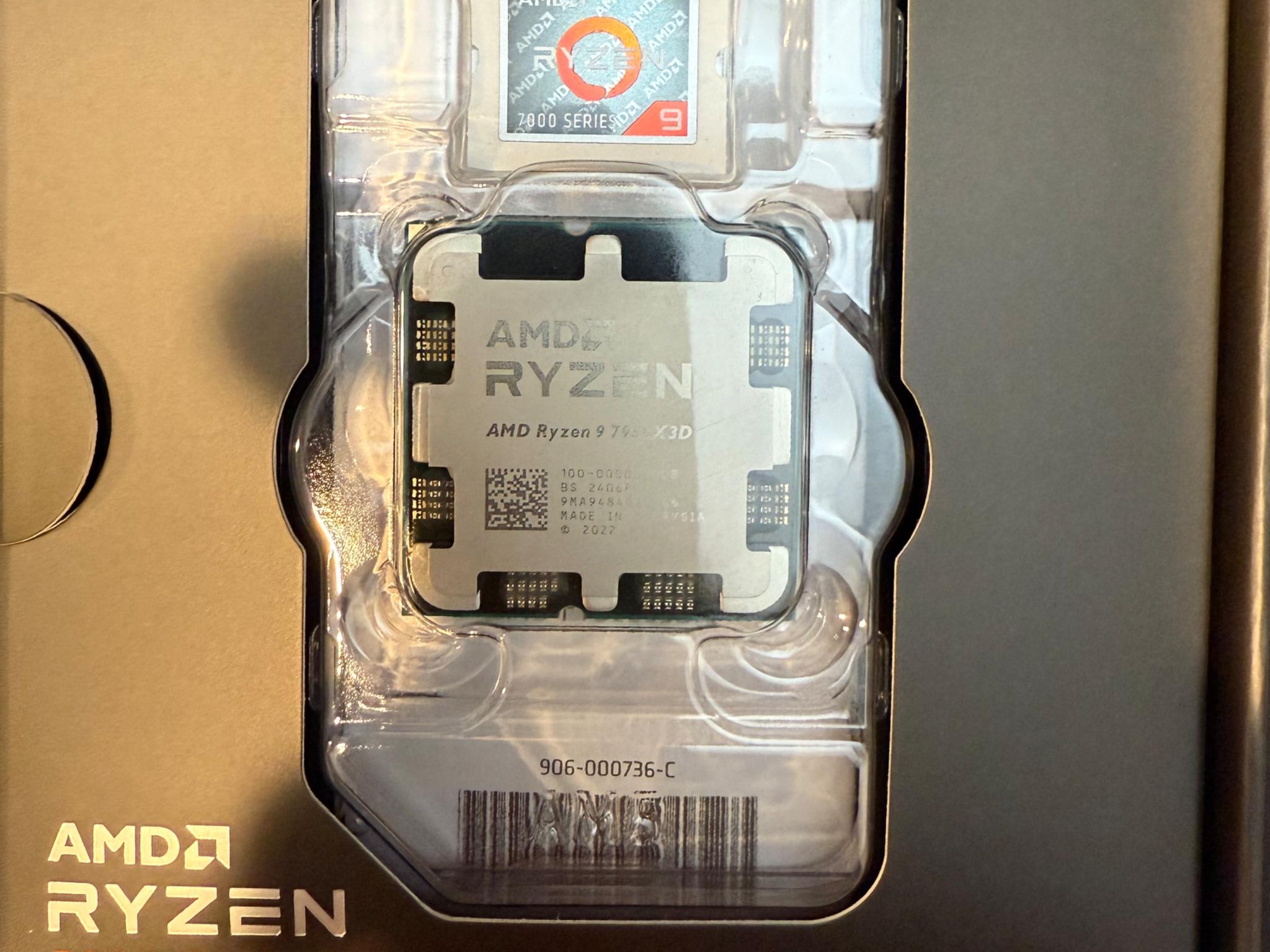 AMD Ryzen 9 7950X3D Barely used!