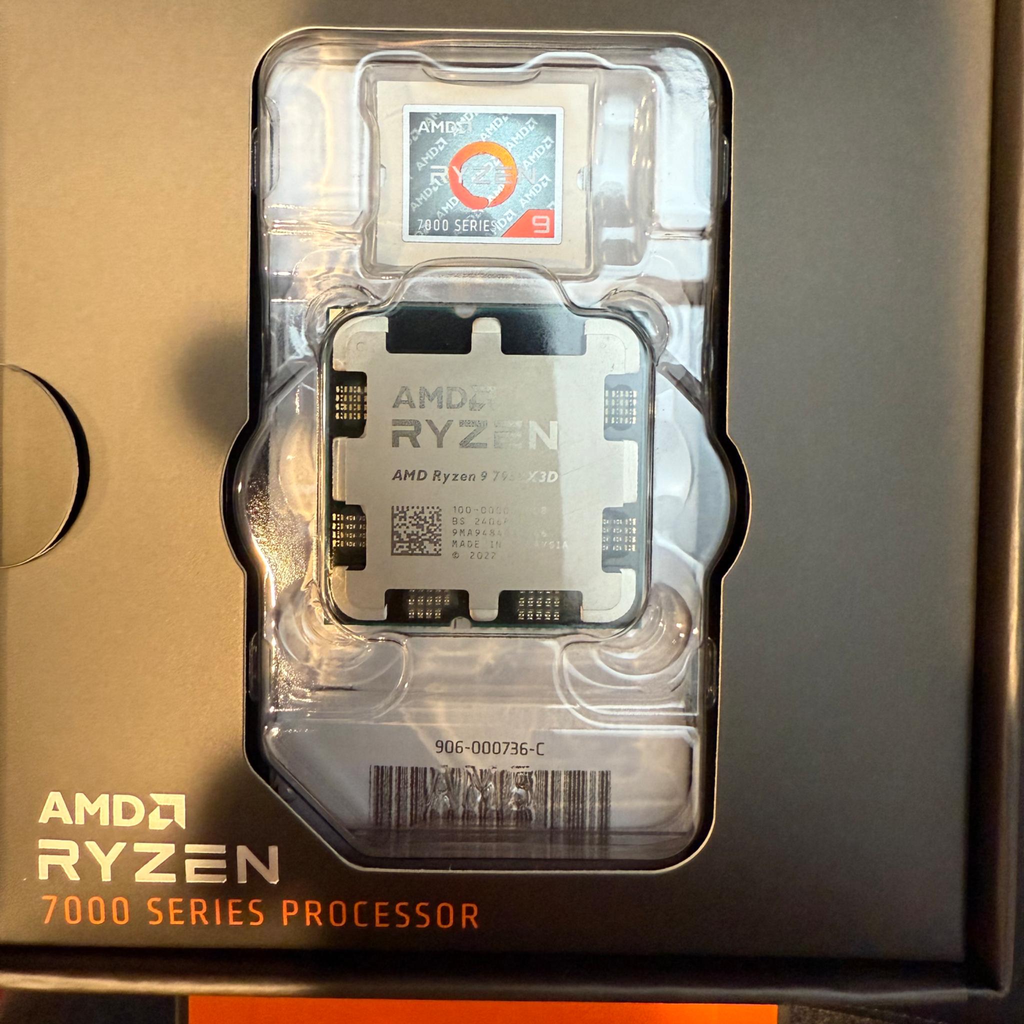 AMD Ryzen 9 7950X3D Barely used!