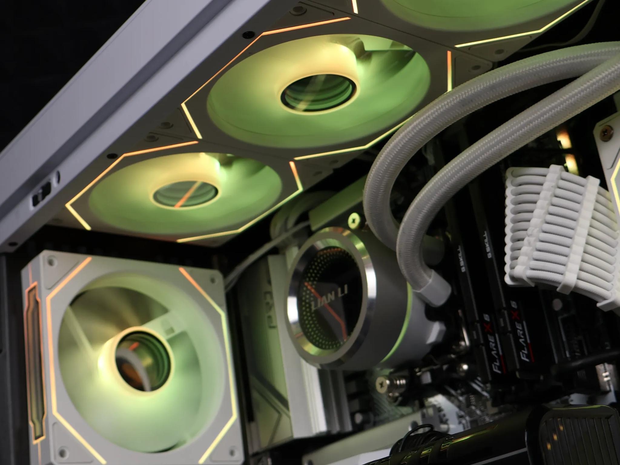 ⚪ Ryzen 7 9800X3D/RTX 5080 16GB Gaming/Streaming PC ⚪