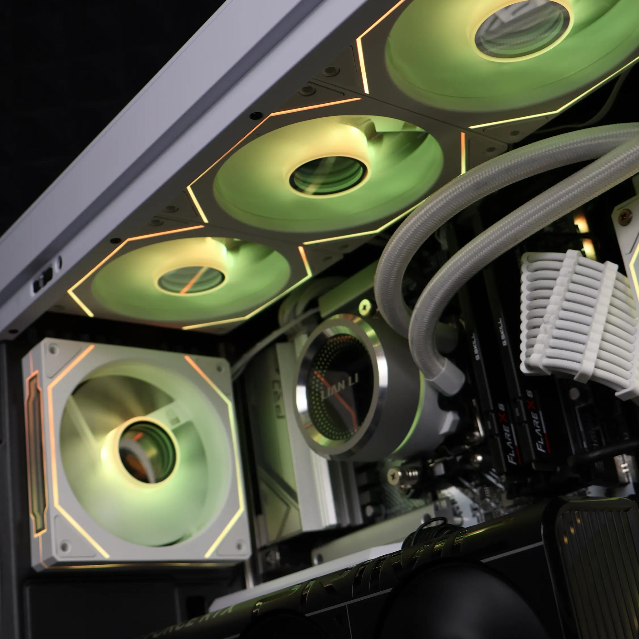 ⚪ Ryzen 7 9800X3D/RTX 5080 16GB Gaming/Streaming PC ⚪