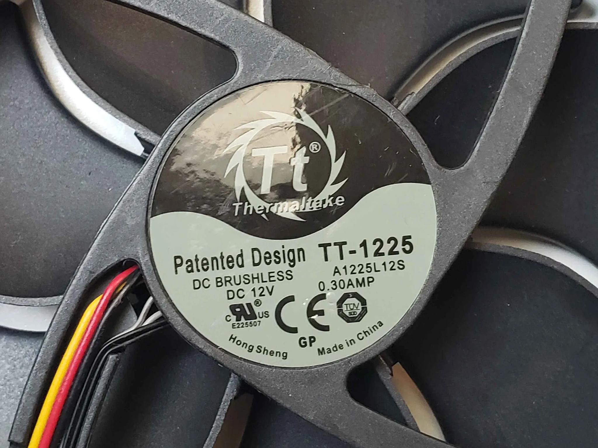 x5 Thermaltake 120mm Black/Red LED TT-1225 Case Fans