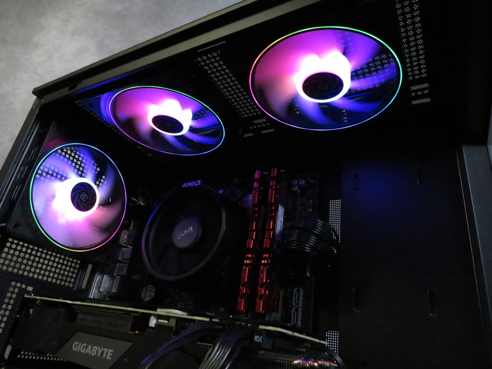 Entry level 1440p GAMER! Ryzen 5 3600 + RTX 2080 Super + 16 GB DDR4 + 1 TB SSD