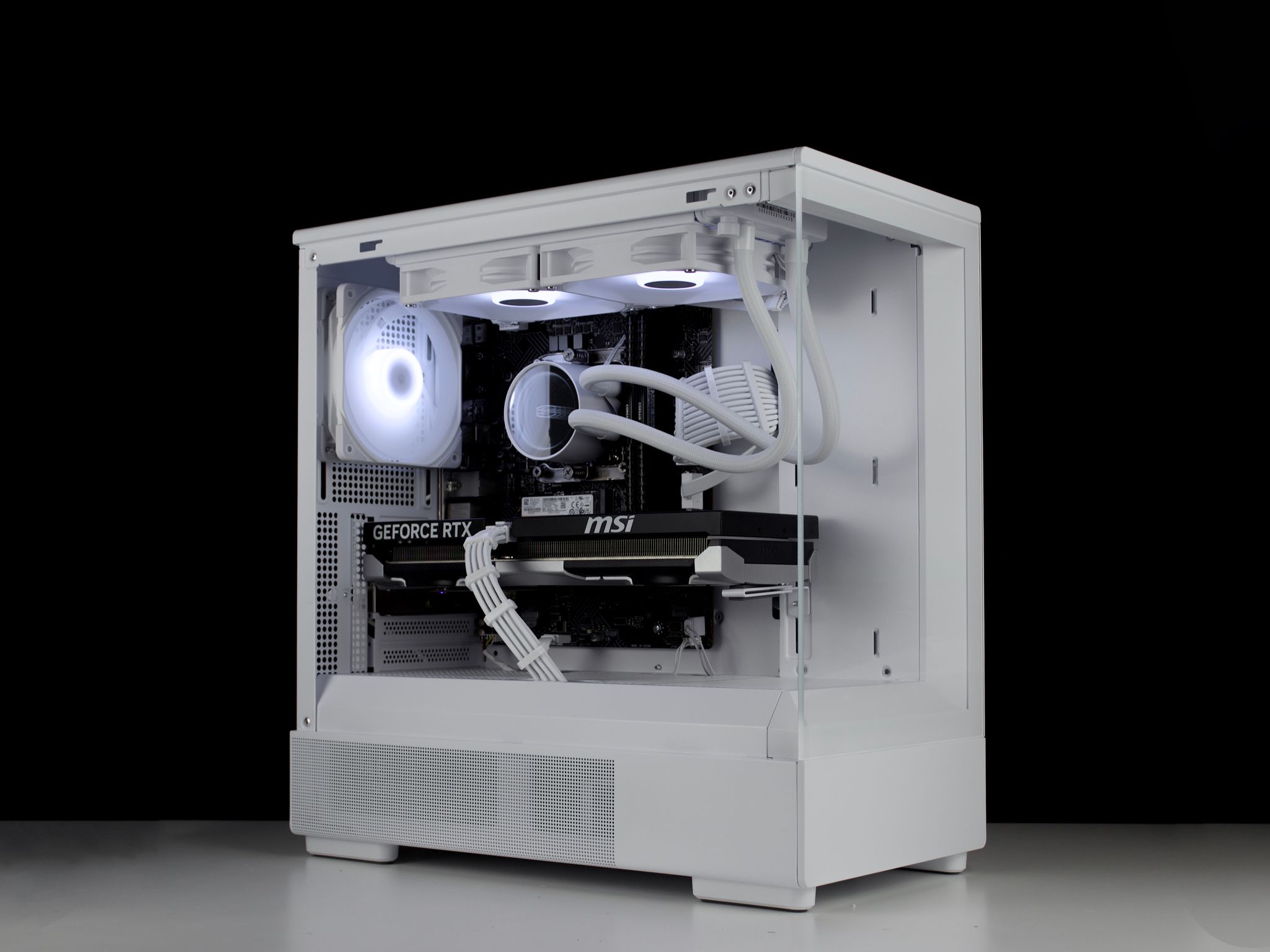 🧊❄️🧊 White Gaming PC – RTX 5060 TI, Intel i5 12600K, 32GB RAM, 1TB SSD - WiFi, BlueTooth 🧊❄️🧊