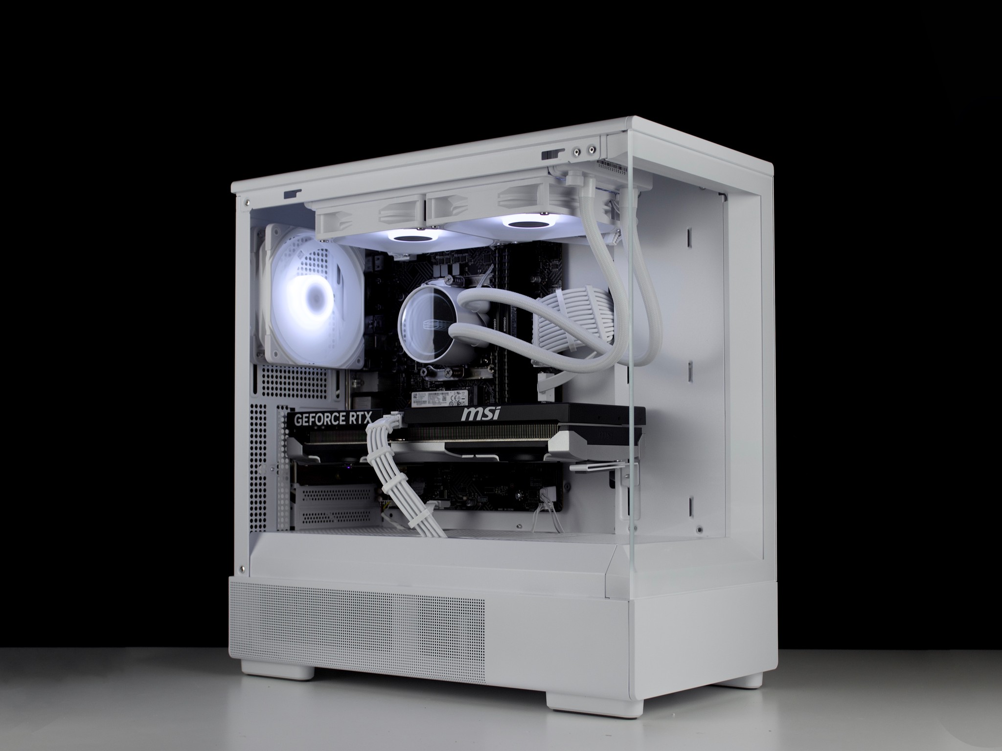 🧊❄️🧊 White Gaming PC – RTX 5060 TI, Intel i5 12600K, 32GB RAM, 1TB SSD - WiFi, BlueTooth 🧊❄️🧊