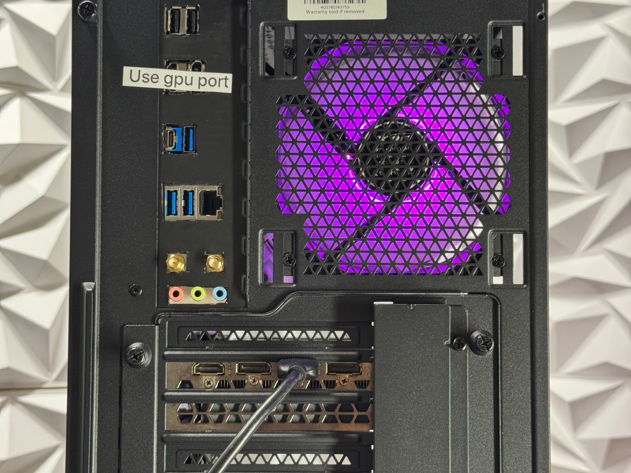 i7-11700F / RTX 3060 Ti / 32GB Ram / 256GB SSD + 2TB HDD / 600w power supply