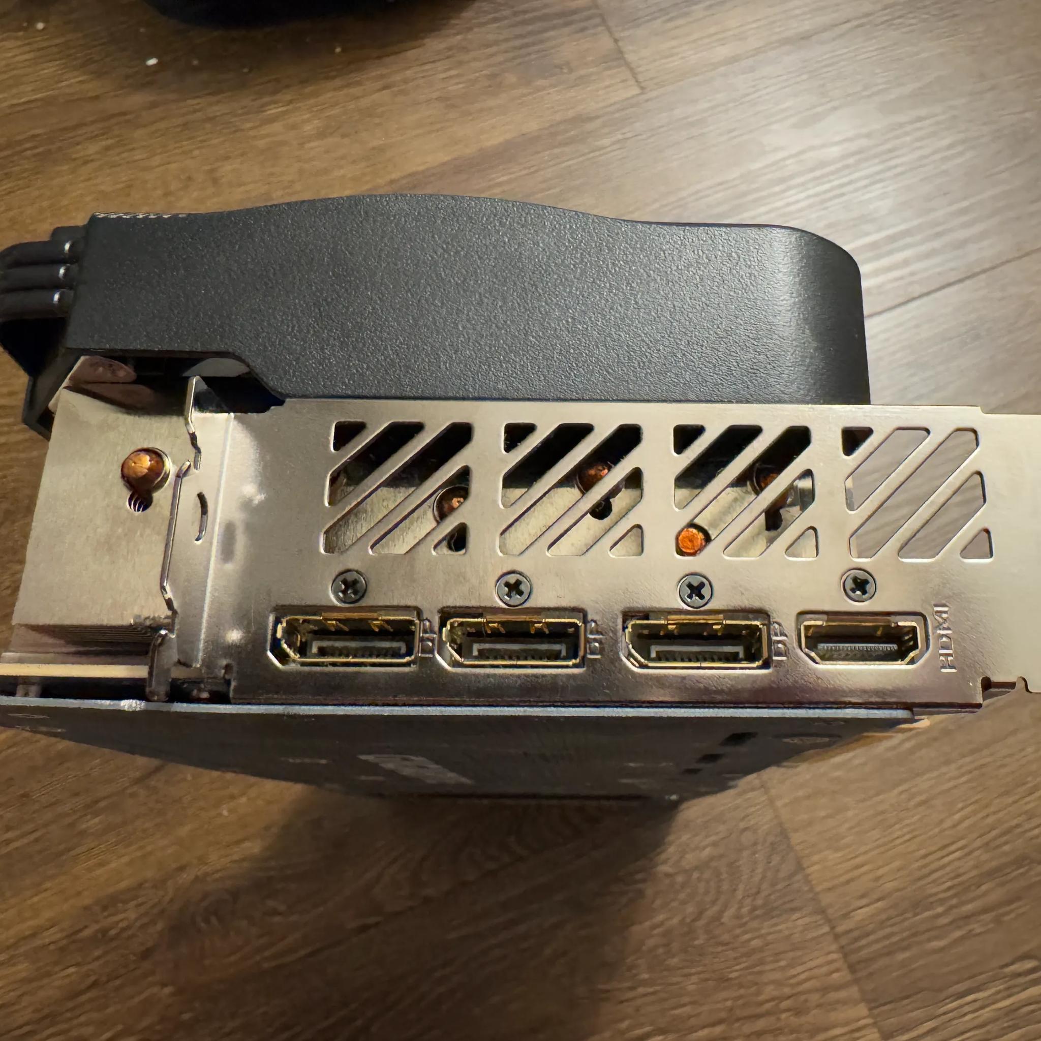 GIGABYTE RTX 4090 Gaming OC