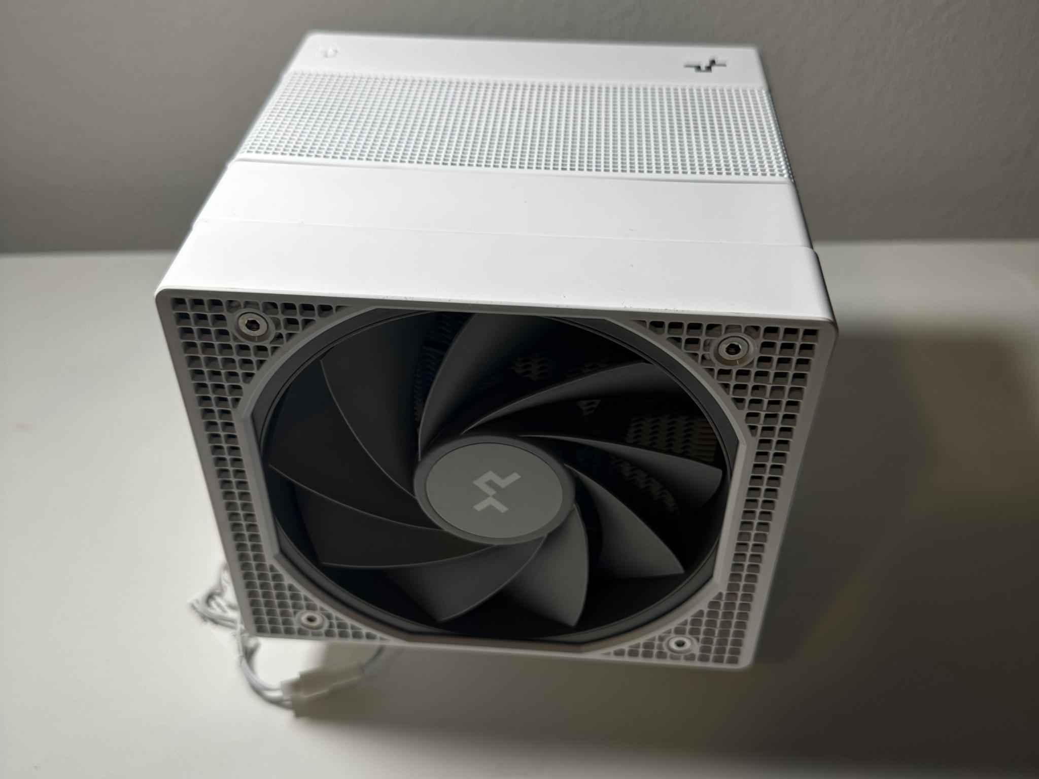 Intel i7-12700k, 32GB Ram, Deepcool Assassin IV Heatsink, Asus Tuf Gaming Z690-Plus WiFi D4