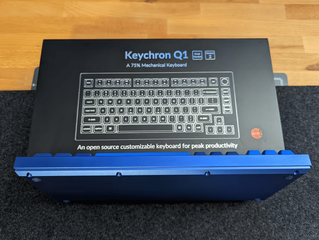 Keychron Q1 Ver.2 w/ Knob QMK Mechanical Keyboard / Navy Blue / Gateron G Pro Reds / OSA PBT Keycaps