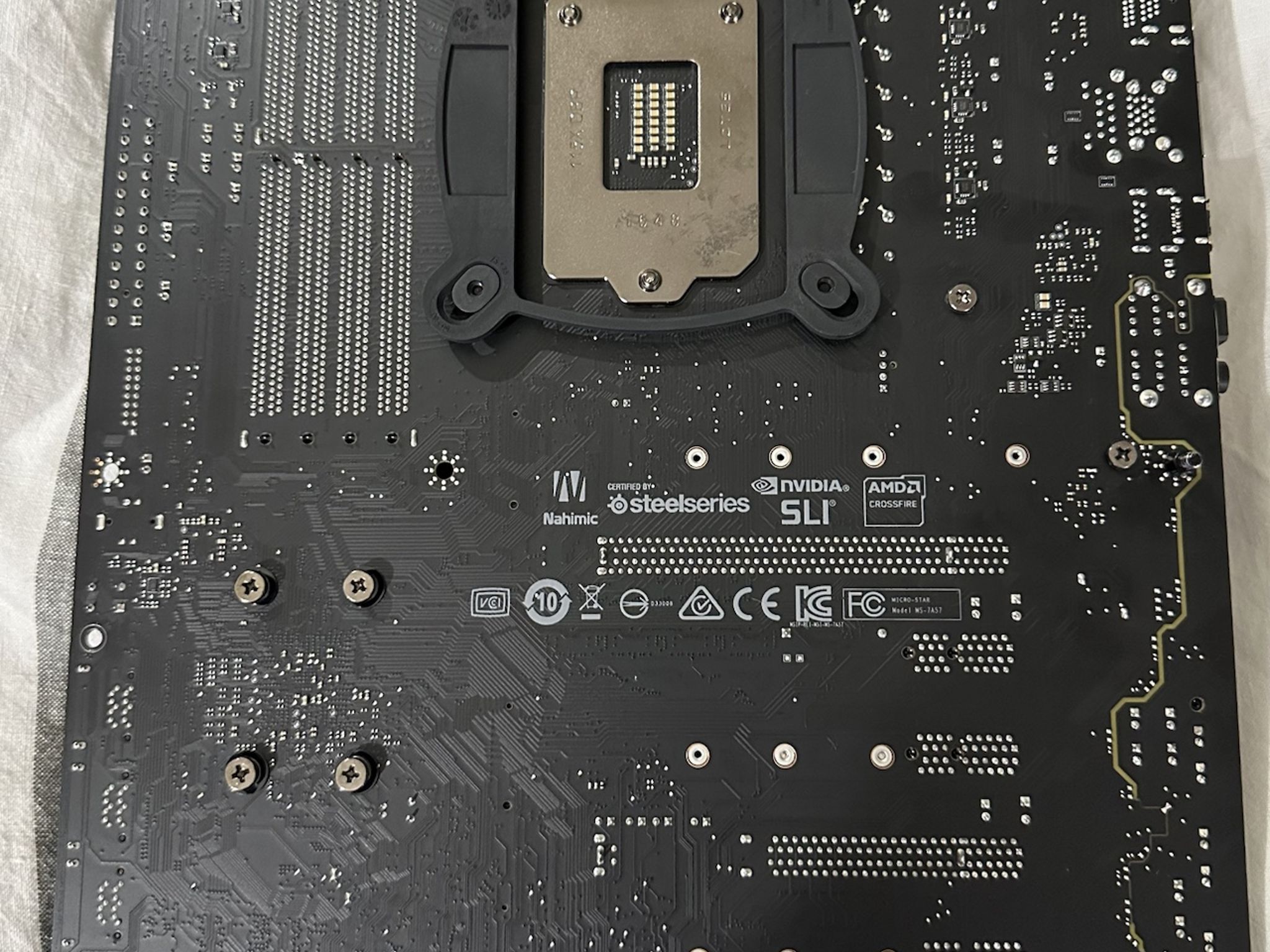 MSI Z270 Gaming M7 + i7-7700K