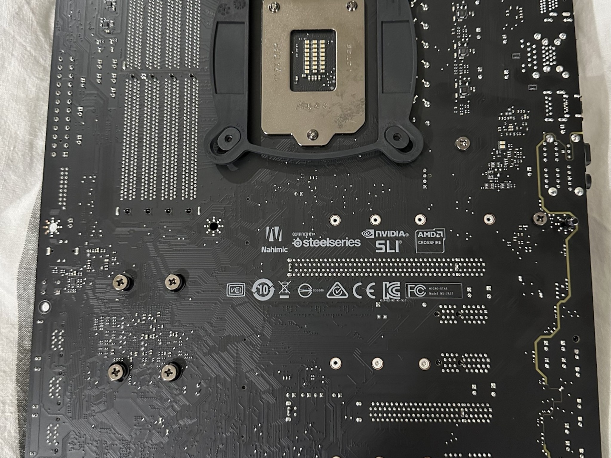 MSI Z270 Gaming M7 + i7-7700K