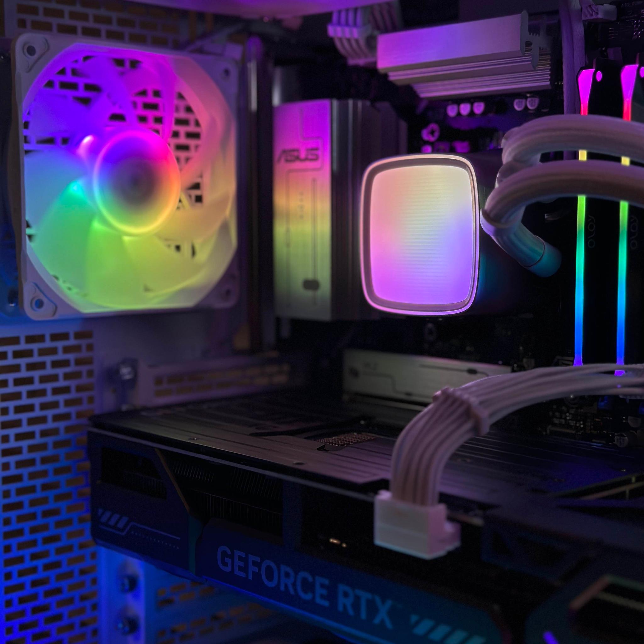 RTX 5070 12GB | Ryzen 7 7700X | 32GB DDR5 | 5TB Storage | Win11 | WIFI | 1440P/4K White Gaming PC