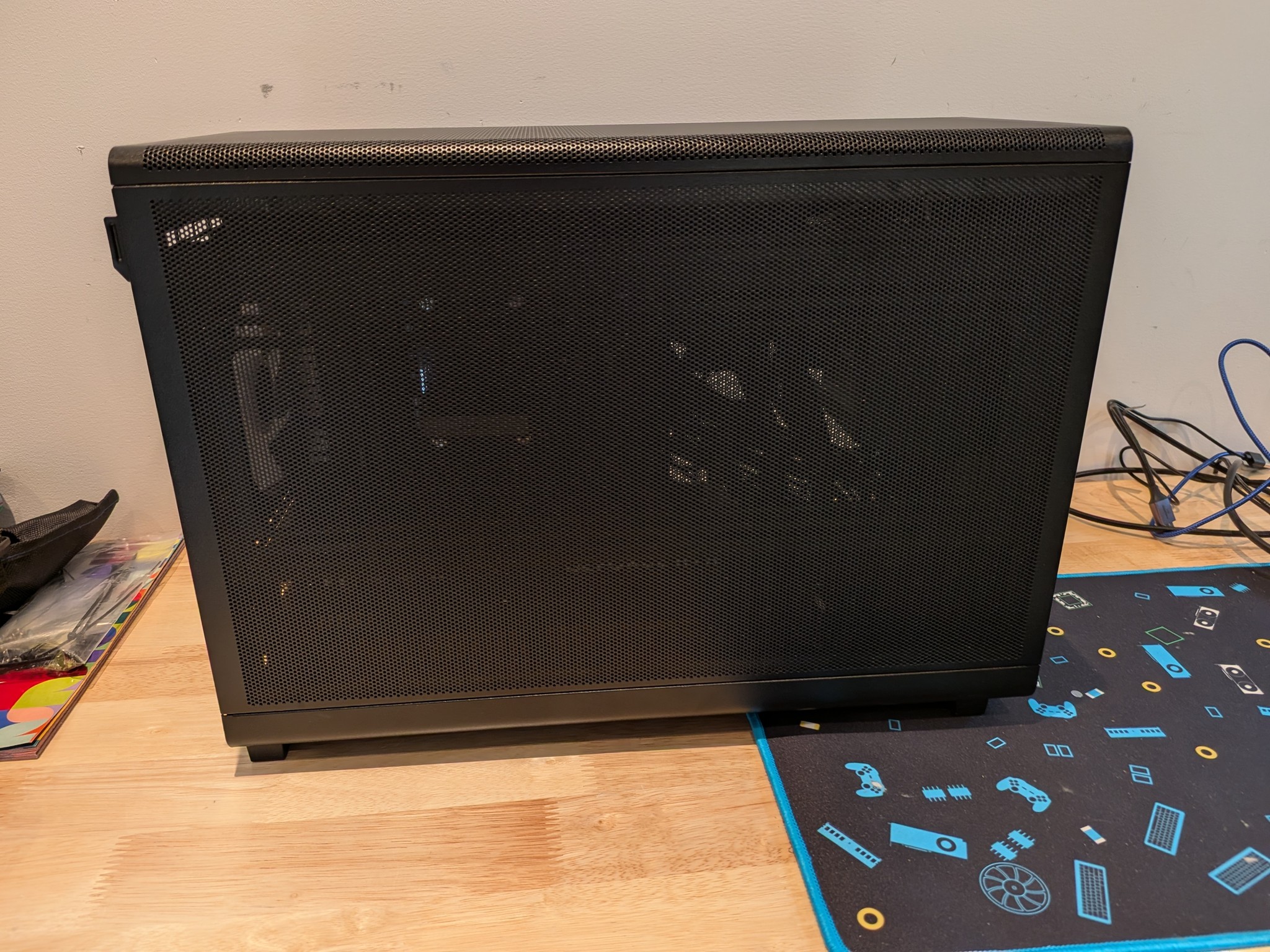 4K Mesh - RTX 5080, Ryzen 7 7800X3D, 64 GB DDR5 RAM, 2 TB Gen 4 NVME, Liquid Cooled, RGB
