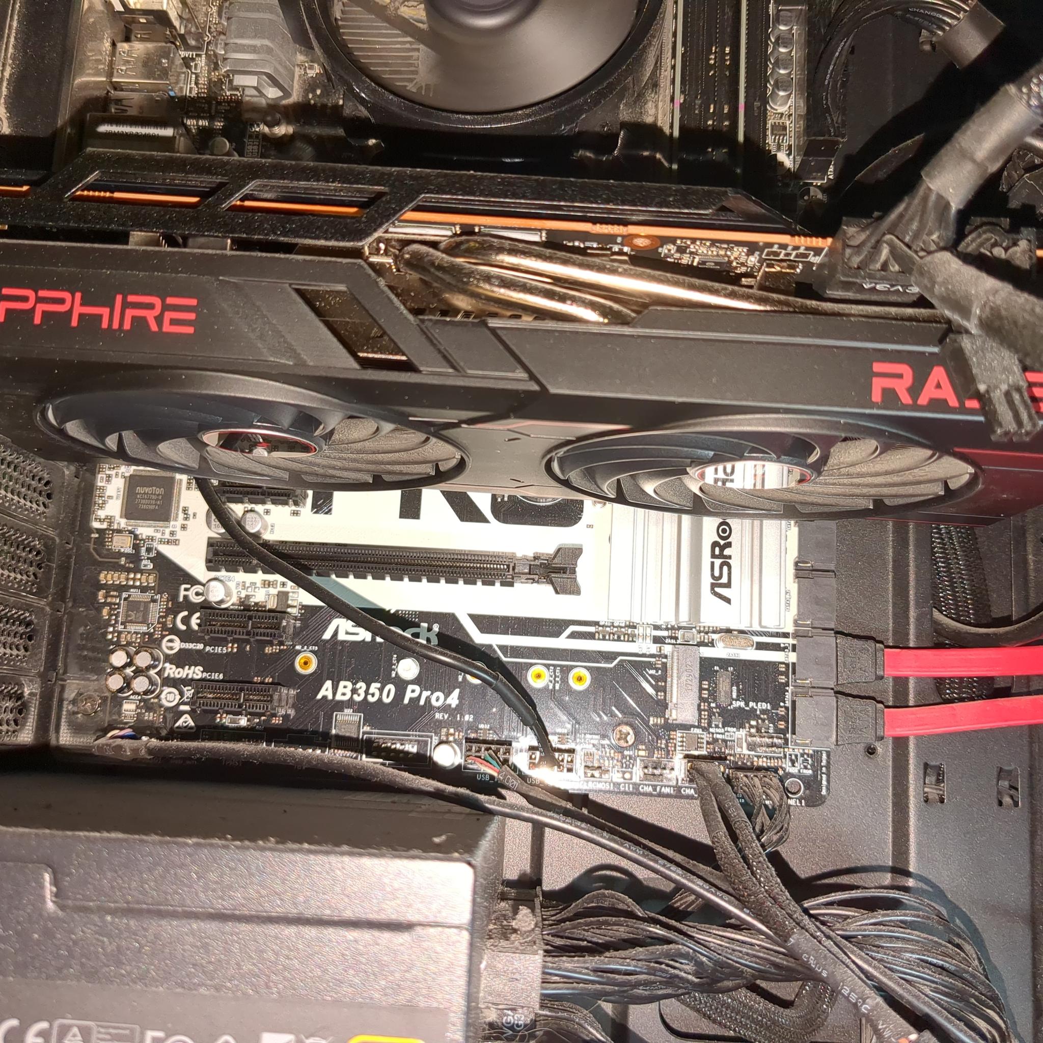 Sapphire PULSE 12GB Radeon RX 6700 XT