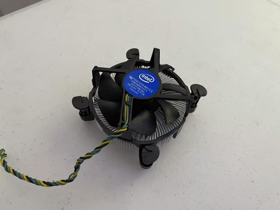 Intel stock coolers (5 available)